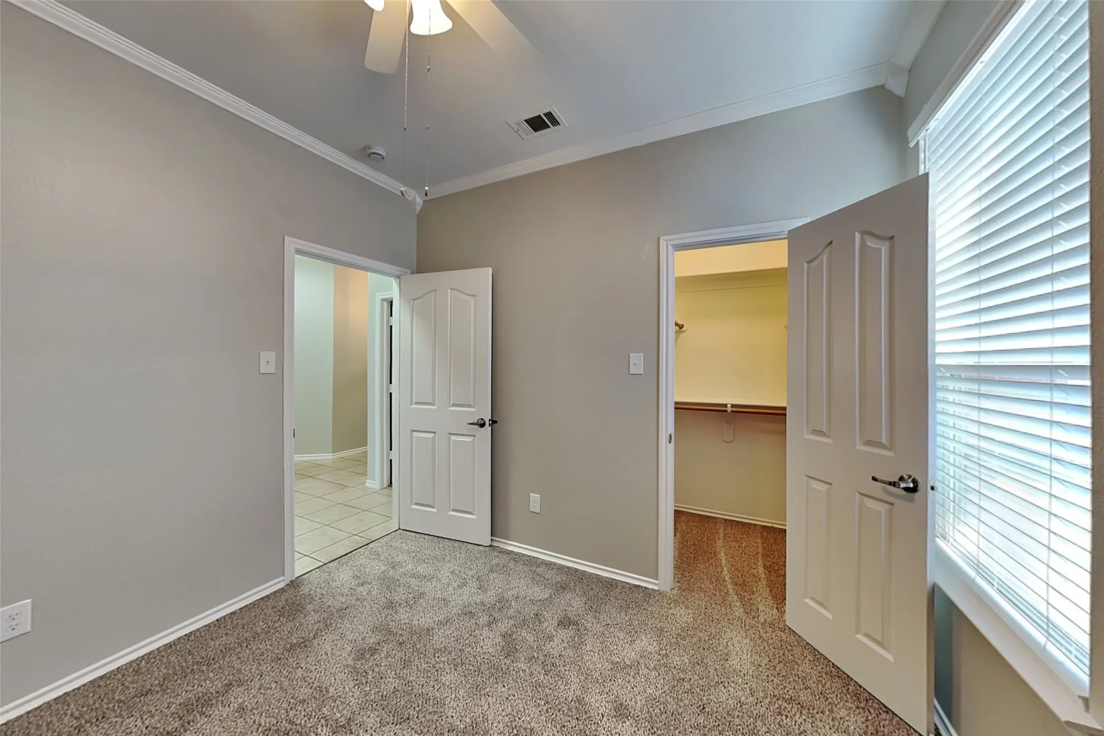 Single Family Residence For Rent in Tarrant County , 12901 Farmington Drive, Fort Worth, Texas 76244, 3 Bedroom, 2 Bathroom, 2 Garage spaces, 1,536 Sqft, built in 2005, mls#21394495, Real Estate Agent in Fort Worth, Homes For Rent in Tarrant county, Homes For Rent in Fort Worth, Realtor in Fort Worth Texas, Real Estate Brokerage Independent Realty Texas, Luminita Cordes Realtor