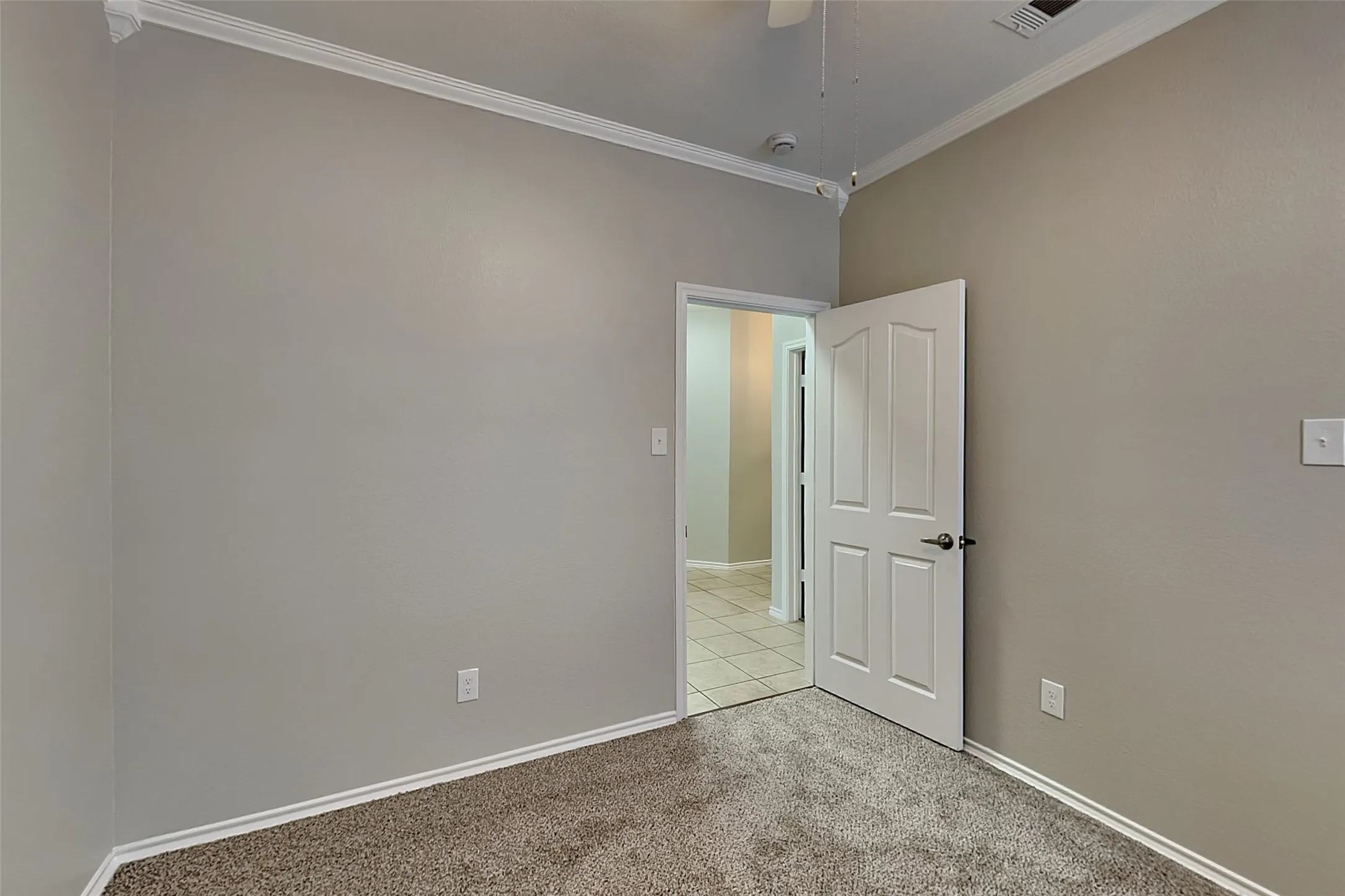 Single Family Residence For Rent in Tarrant County , 12901 Farmington Drive, Fort Worth, Texas 76244, 3 Bedroom, 2 Bathroom, 2 Garage spaces, 1,536 Sqft, built in 2005, mls#21394495, Real Estate Agent in Fort Worth, Homes For Rent in Tarrant county, Homes For Rent in Fort Worth, Realtor in Fort Worth Texas, Real Estate Brokerage Independent Realty Texas, Luminita Cordes Realtor