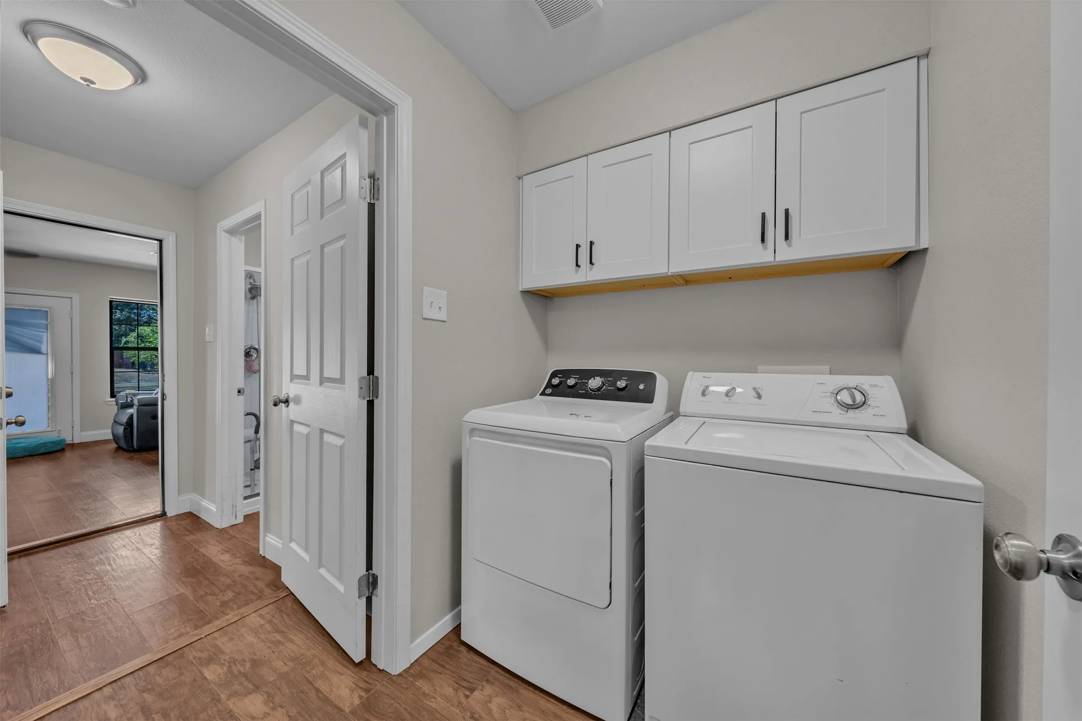 Single Family Residence For Sale in Tarrant County , 416 Ferenz Avenue, Crowley, Texas 76036, 4 Bedroom, 3 Bathroom, Garage spaces, 1,580 Sqft, built in 1984, mls#21394406, Real Estate Agent in Crowley, Homes For Sale in Tarrant county, Homes For Sale in Crowley, Realtor in Crowley Texas, Real Estate Brokerage Independent Realty Texas, Luminita Cordes Realtor