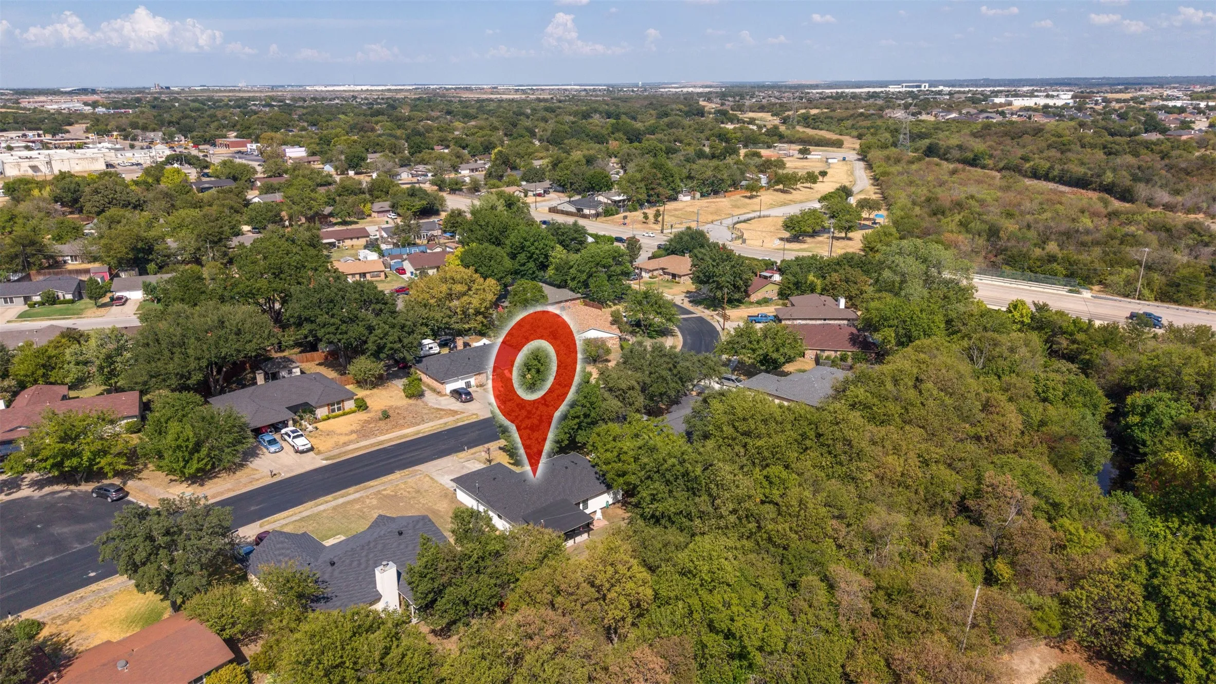 Single Family Residence For Sale in Tarrant County , 416 Ferenz Avenue, Crowley, Texas 76036, 4 Bedroom, 3 Bathroom, Garage spaces, 1,580 Sqft, built in 1984, mls#21394406, Real Estate Agent in Crowley, Homes For Sale in Tarrant county, Homes For Sale in Crowley, Realtor in Crowley Texas, Real Estate Brokerage Independent Realty Texas, Luminita Cordes Realtor