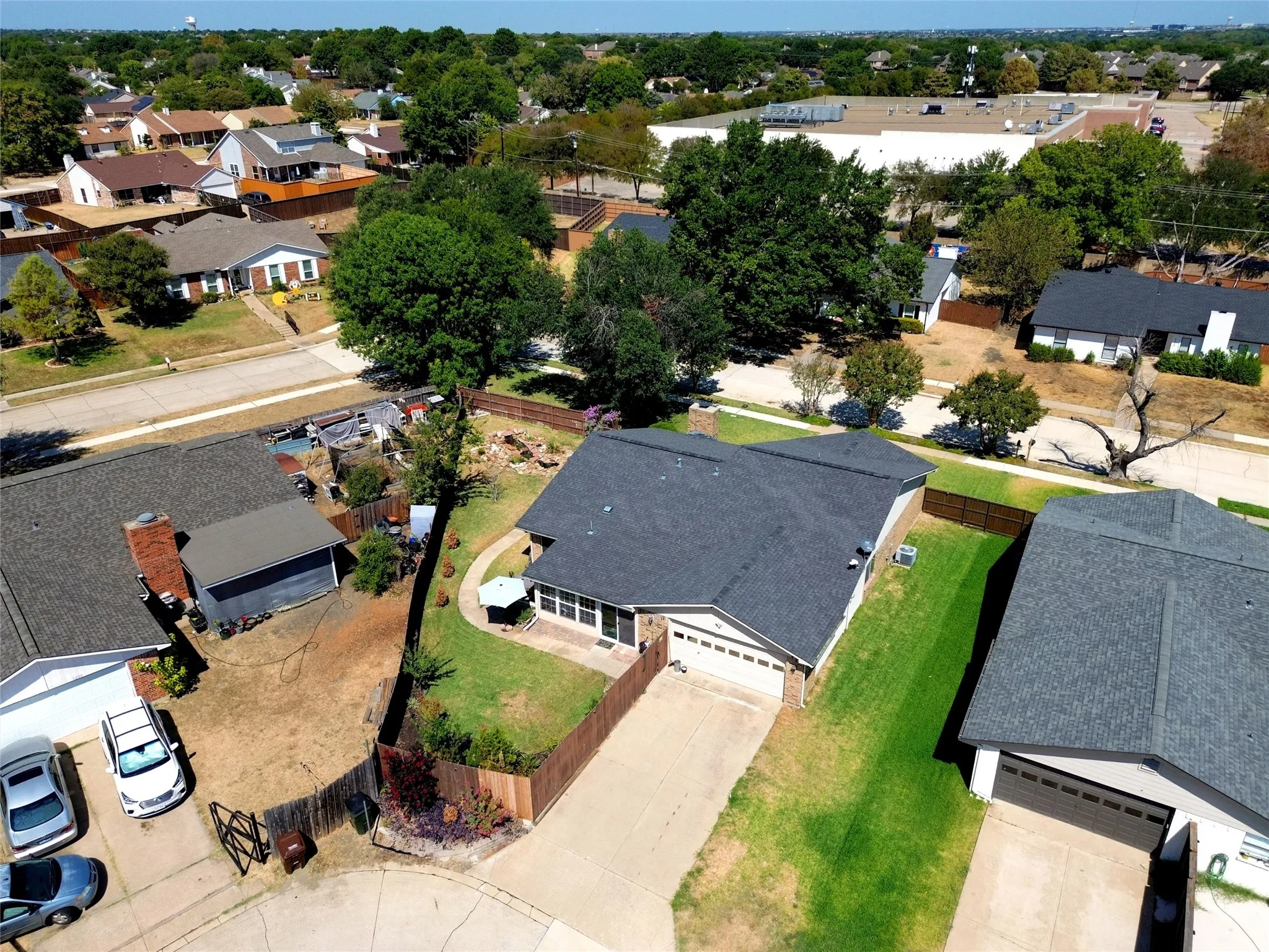 Single Family Residence For Sale in Collin County , 1116 Bass Drive, Plano, Texas 75025, 3 Bedroom, 2 Bathroom, 2 Garage spaces, 1,910 Sqft, built in 1981, mls#21391743, Real Estate Agent in Plano, Homes For Sale in Collin county, Homes For Sale in Plano, Realtor in Plano Texas, Real Estate Brokerage Independent Realty Texas, Luminita Cordes Realtor