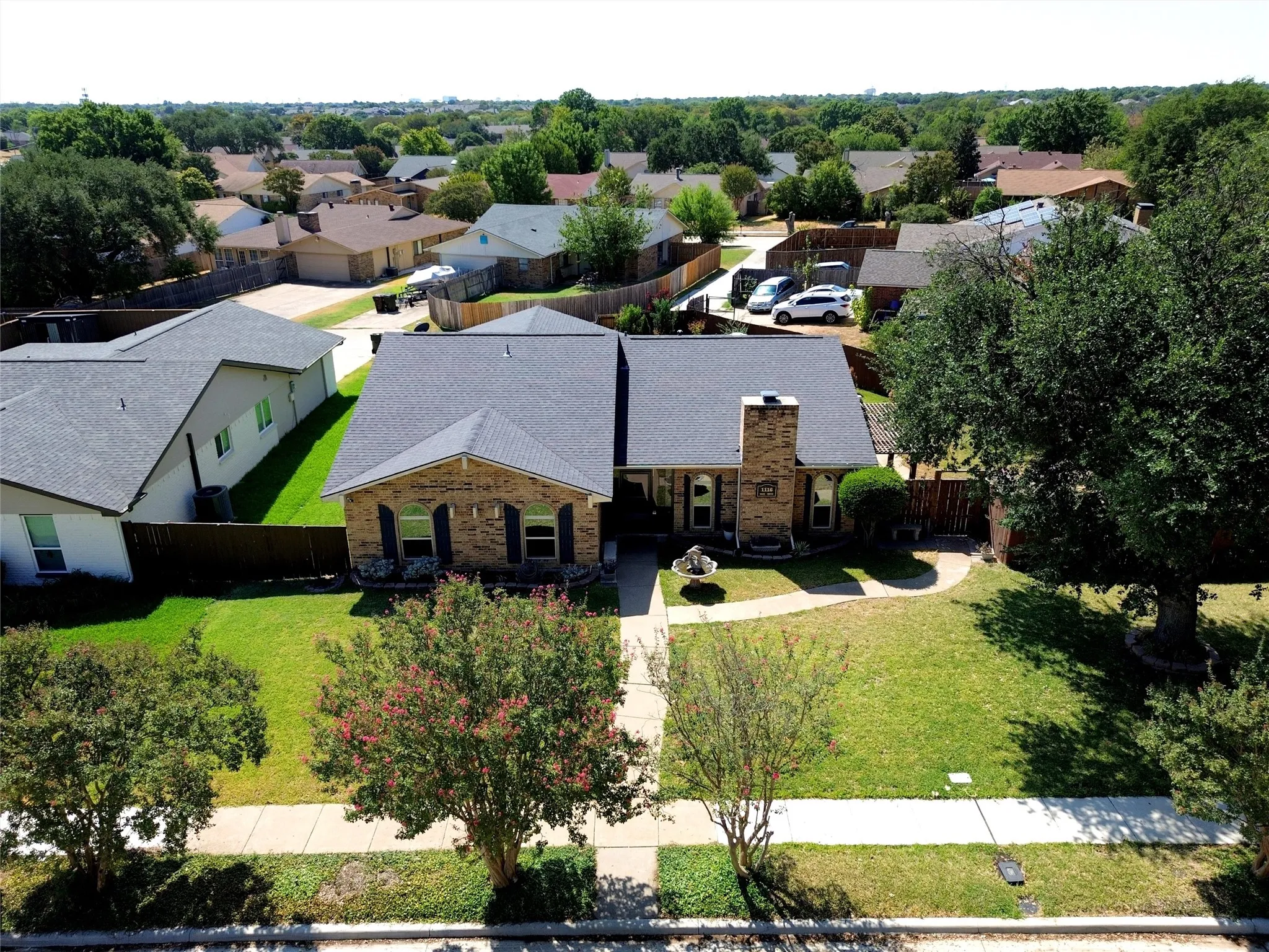 Single Family Residence For Sale in Collin County , 1116 Bass Drive, Plano, Texas 75025, 3 Bedroom, 2 Bathroom, 2 Garage spaces, 1,910 Sqft, built in 1981, mls#21391743, Real Estate Agent in Plano, Homes For Sale in Collin county, Homes For Sale in Plano, Realtor in Plano Texas, Real Estate Brokerage Independent Realty Texas, Luminita Cordes Realtor