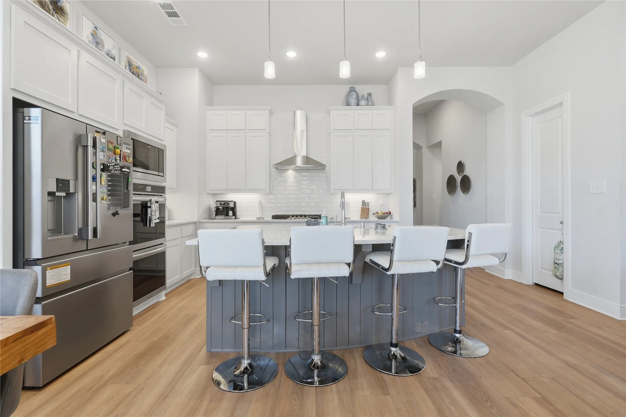 Single Family Residence For Rent in Denton County , 9409 Sunset Lane, Oak Point, Texas 75068, 4 Bedroom, 3 Bathroom, 2 Garage spaces, 2,318 Sqft, built in 2023, mls#21394283, Real Estate Agent in Oak Point, Homes For Rent in Denton county, Homes For Rent in Oak Point, Realtor in Oak Point Texas, Real Estate Brokerage Independent Realty Texas, Luminita Cordes Realtor
