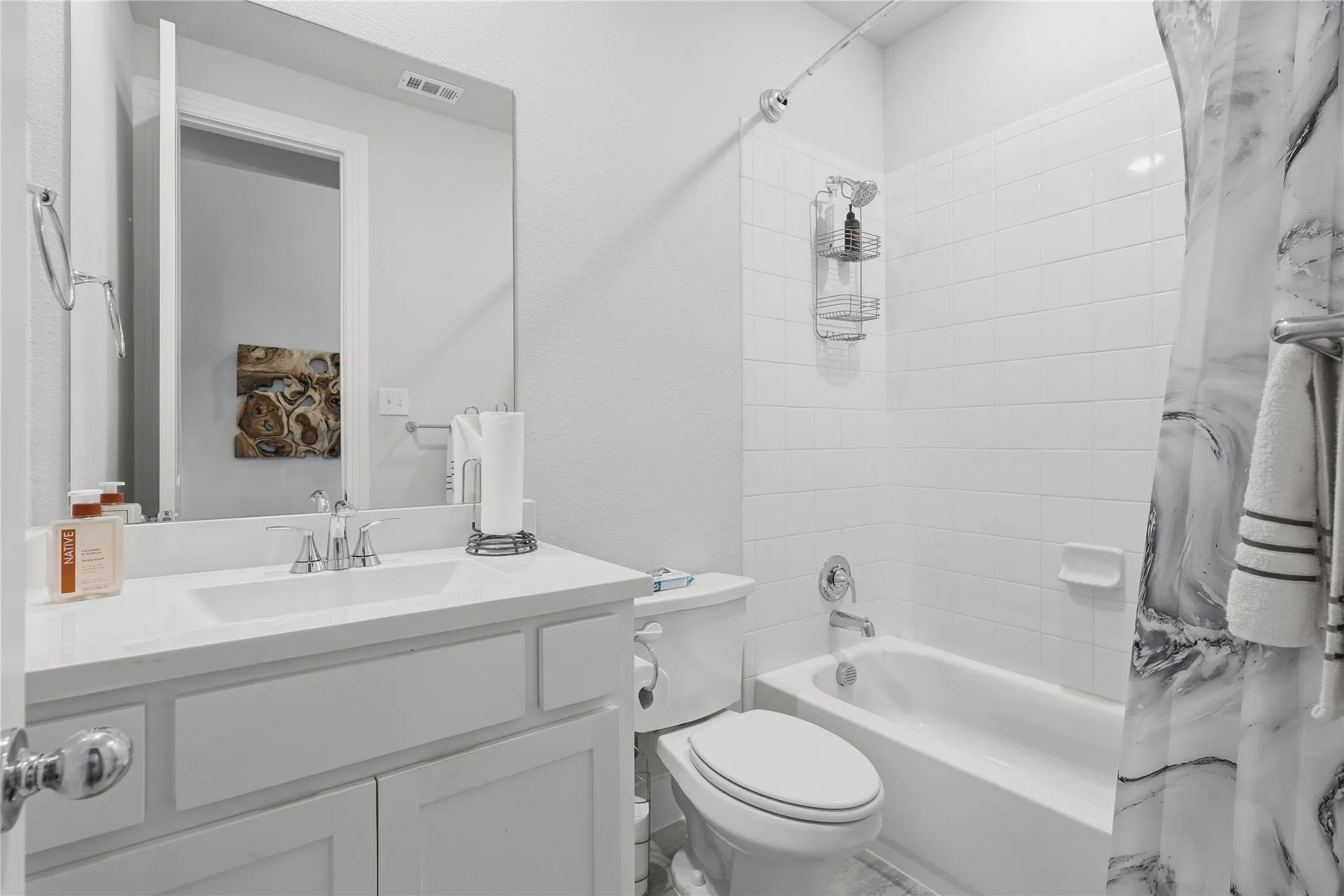 Single Family Residence For Rent in Denton County , 9409 Sunset Lane, Oak Point, Texas 75068, 4 Bedroom, 3 Bathroom, 2 Garage spaces, 2,318 Sqft, built in 2023, mls#21394283, Real Estate Agent in Oak Point, Homes For Rent in Denton county, Homes For Rent in Oak Point, Realtor in Oak Point Texas, Real Estate Brokerage Independent Realty Texas, Luminita Cordes Realtor