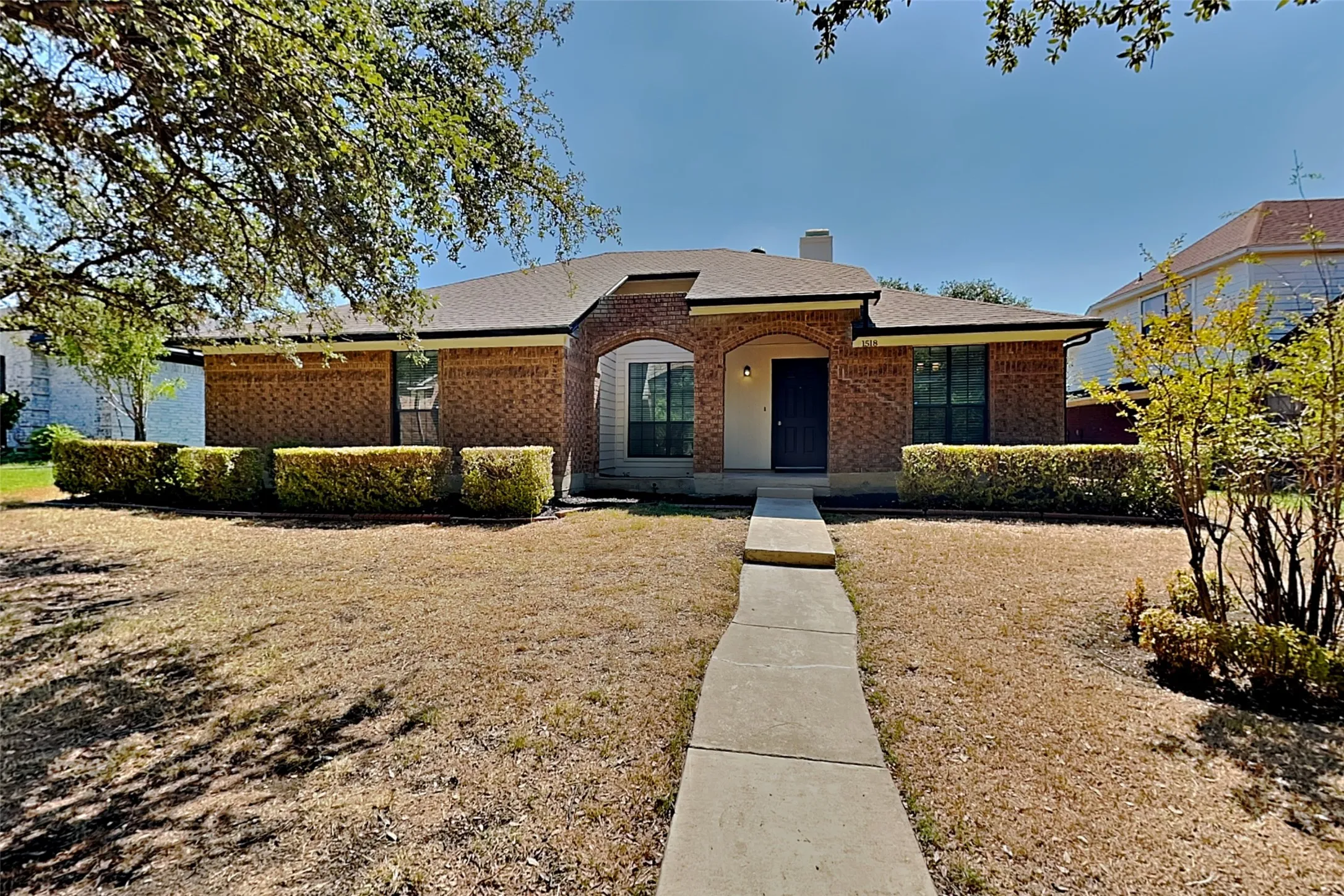 Single Family Residence For Rent in Denton County , 1518 Palisades Drive, Carrollton, Texas 75007, 3 Bedroom, 2 Bathroom, 2 Garage spaces, 1,753 Sqft, built in 1987, mls#21394512, Real Estate Agent in Carrollton, Homes For Rent in Denton county, Homes For Rent in Carrollton, Realtor in Carrollton Texas, Real Estate Brokerage Independent Realty Texas, Luminita Cordes Realtor