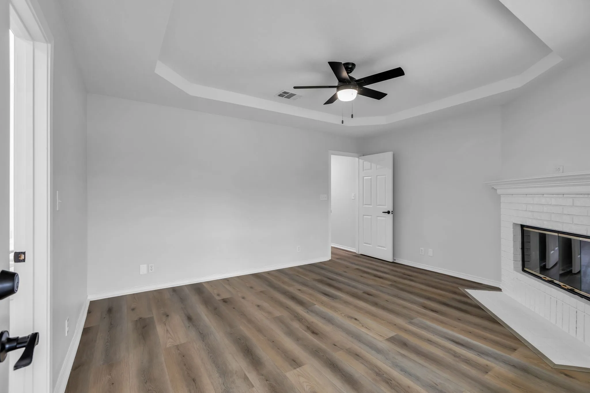 Single Family Residence For Rent in Grayson County , 13114 US Highway 69, Bells, Texas 75414, 3 Bedroom, 2 Bathroom, 2 Garage spaces, 2,206 Sqft, built in 1999, mls#21393615, Real Estate Agent in Bells, Homes For Rent in Grayson county, Homes For Rent in Bells, Realtor in Bells Texas, Real Estate Brokerage Independent Realty Texas, Luminita Cordes Realtor