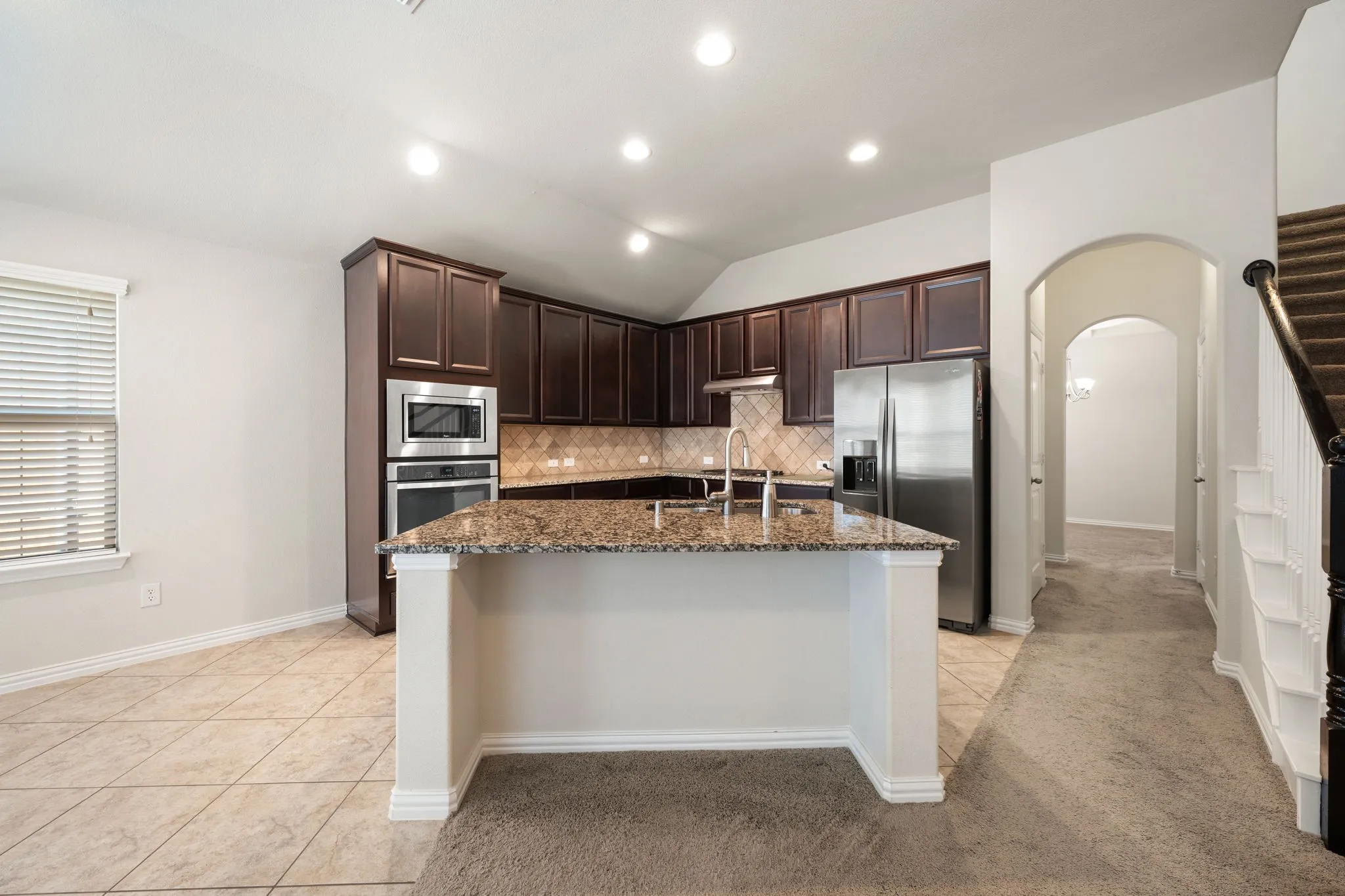 Single Family Residence For Sale in Collin County , 3909 Brook Wood Drive, Mc Kinney, Texas 75071, 3 Bedroom, 3 Bathroom, 2 Garage spaces, 2,275 Sqft, built in 2013, mls#21390916, Real Estate Agent in Mc Kinney, Homes For Sale in Collin county, Homes For Sale in Mc Kinney, Realtor in Mc Kinney Texas, Real Estate Brokerage Independent Realty Texas, Luminita Cordes Realtor