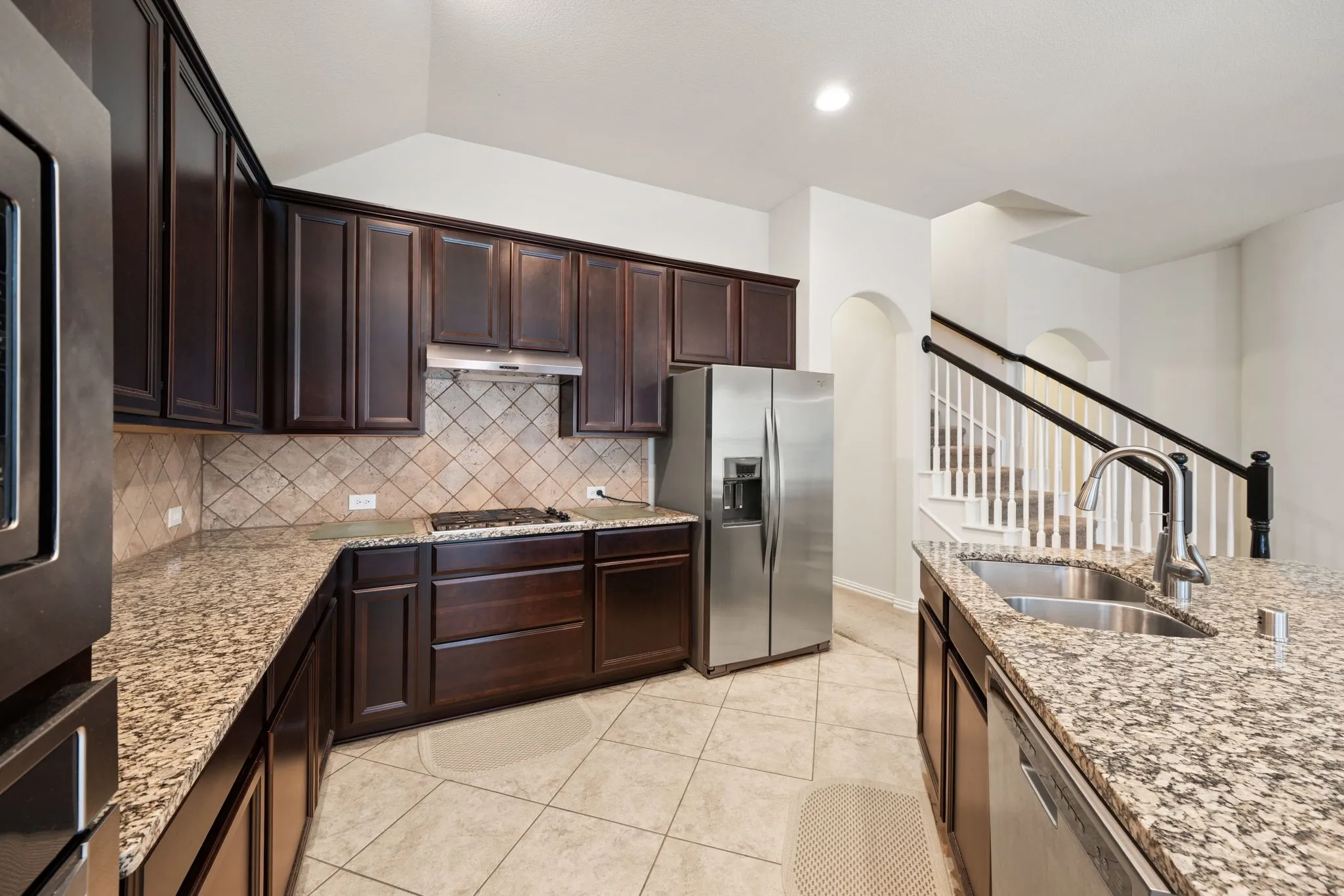 Single Family Residence For Sale in Collin County , 3909 Brook Wood Drive, Mc Kinney, Texas 75071, 3 Bedroom, 3 Bathroom, 2 Garage spaces, 2,275 Sqft, built in 2013, mls#21390916, Real Estate Agent in Mc Kinney, Homes For Sale in Collin county, Homes For Sale in Mc Kinney, Realtor in Mc Kinney Texas, Real Estate Brokerage Independent Realty Texas, Luminita Cordes Realtor