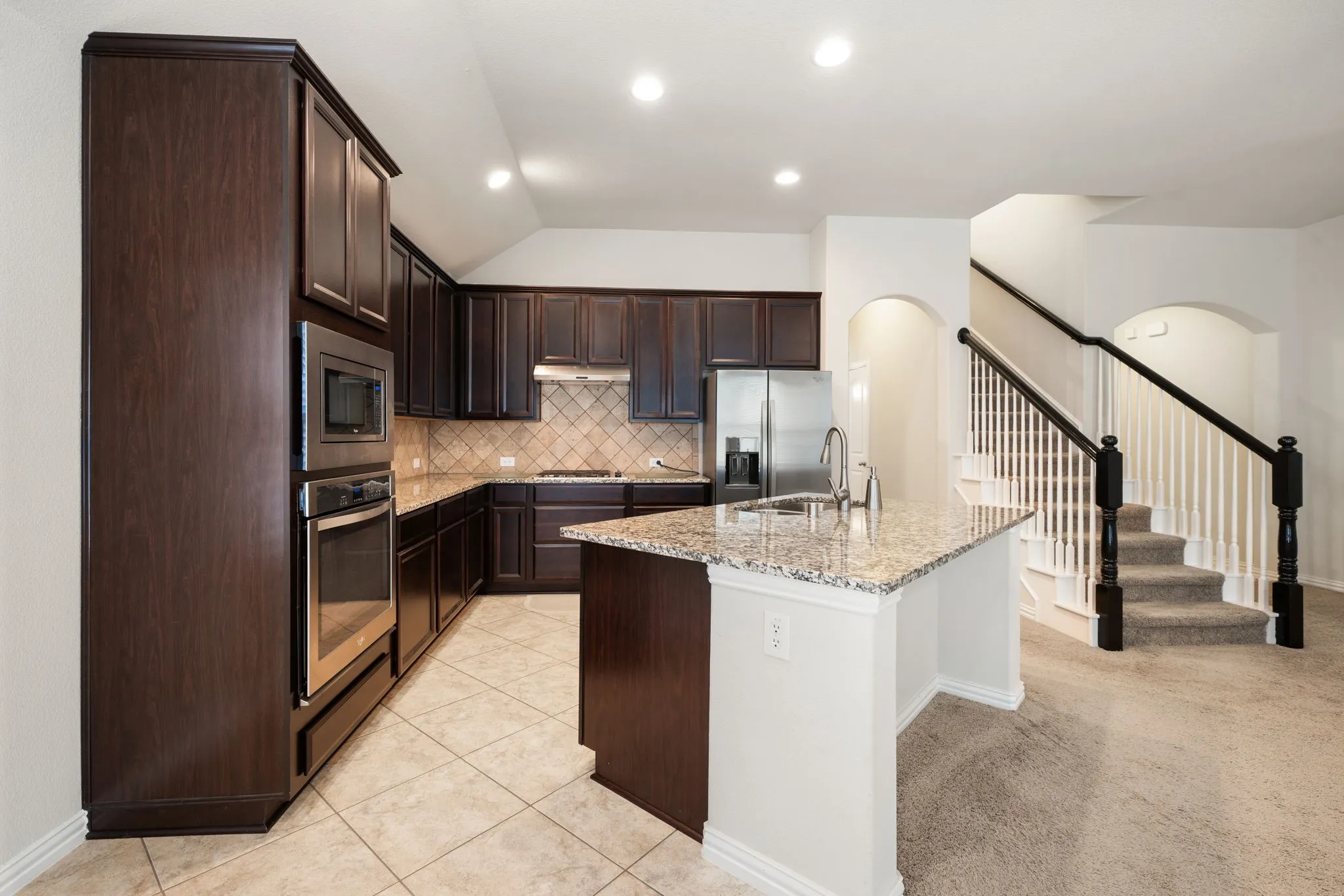 Single Family Residence For Sale in Collin County , 3909 Brook Wood Drive, Mc Kinney, Texas 75071, 3 Bedroom, 3 Bathroom, 2 Garage spaces, 2,275 Sqft, built in 2013, mls#21390916, Real Estate Agent in Mc Kinney, Homes For Sale in Collin county, Homes For Sale in Mc Kinney, Realtor in Mc Kinney Texas, Real Estate Brokerage Independent Realty Texas, Luminita Cordes Realtor