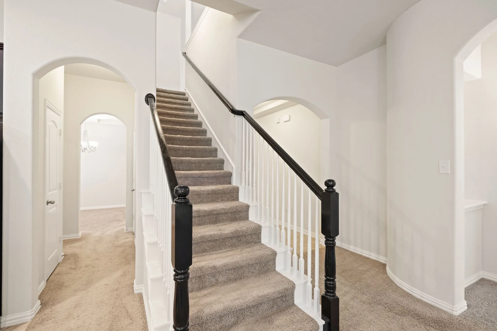 Single Family Residence For Sale in Collin County , 3909 Brook Wood Drive, Mc Kinney, Texas 75071, 3 Bedroom, 3 Bathroom, 2 Garage spaces, 2,275 Sqft, built in 2013, mls#21390916, Real Estate Agent in Mc Kinney, Homes For Sale in Collin county, Homes For Sale in Mc Kinney, Realtor in Mc Kinney Texas, Real Estate Brokerage Independent Realty Texas, Luminita Cordes Realtor