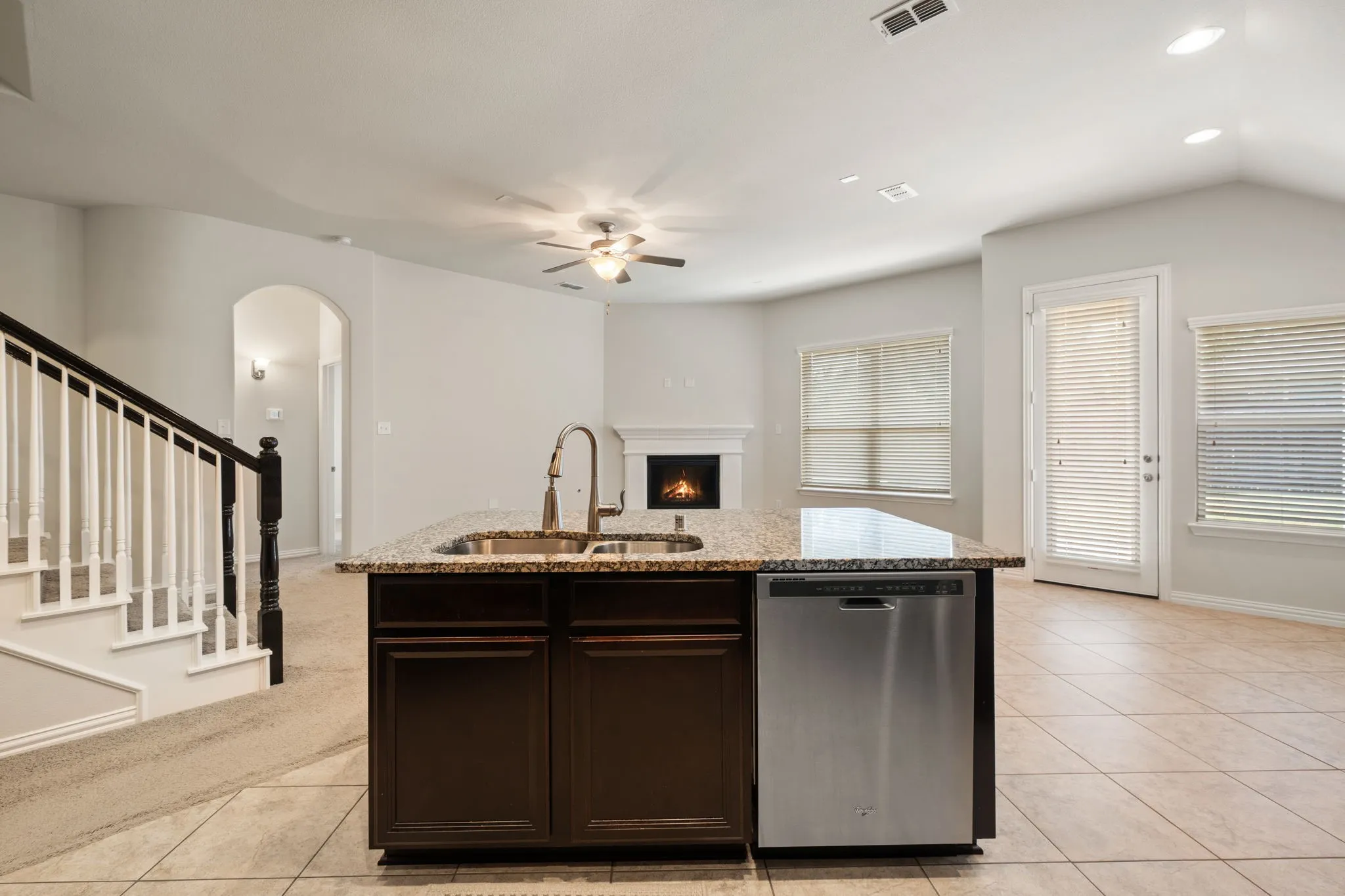 Single Family Residence For Sale in Collin County , 3909 Brook Wood Drive, Mc Kinney, Texas 75071, 3 Bedroom, 3 Bathroom, 2 Garage spaces, 2,275 Sqft, built in 2013, mls#21390916, Real Estate Agent in Mc Kinney, Homes For Sale in Collin county, Homes For Sale in Mc Kinney, Realtor in Mc Kinney Texas, Real Estate Brokerage Independent Realty Texas, Luminita Cordes Realtor