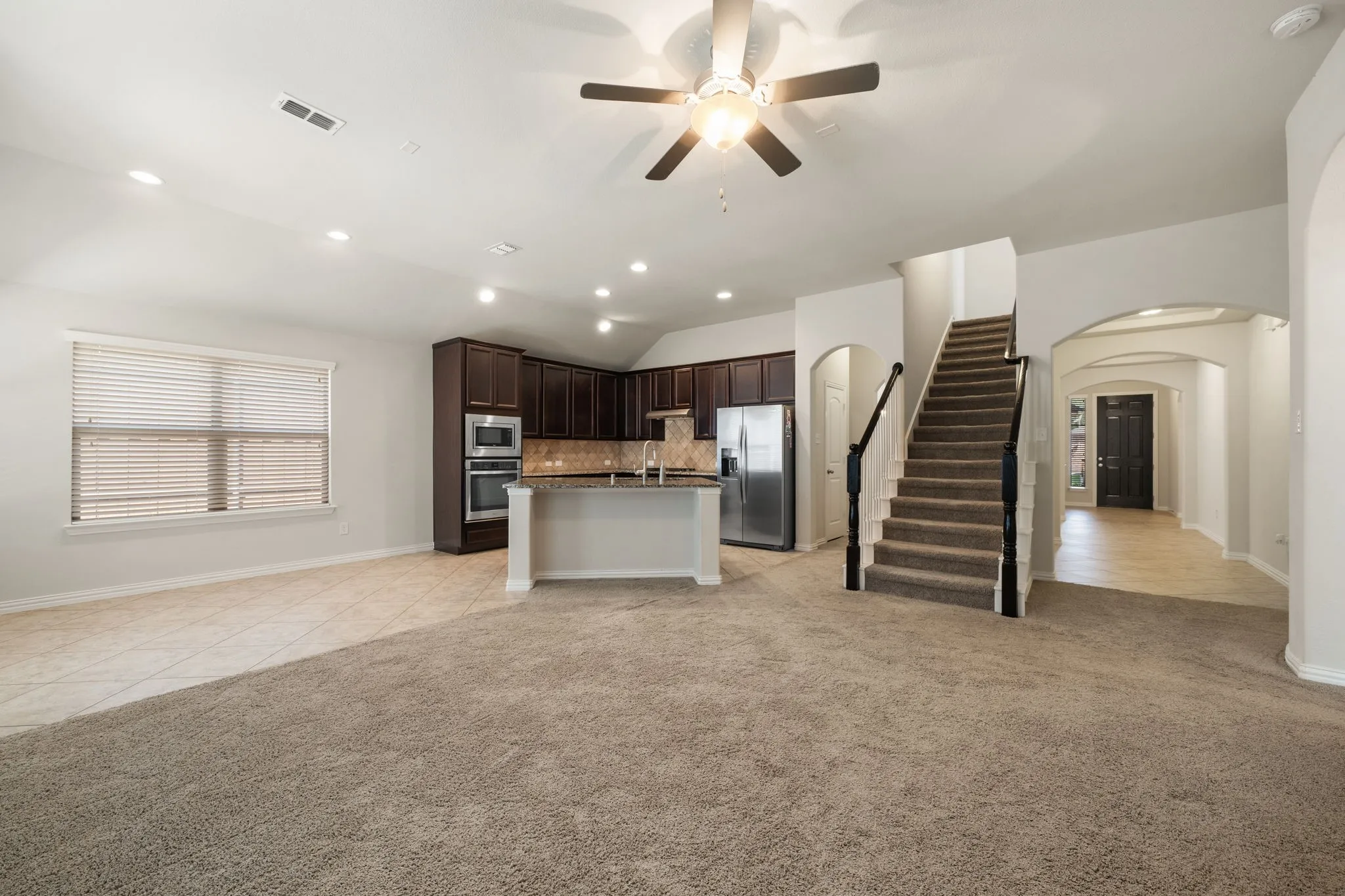 Single Family Residence For Sale in Collin County , 3909 Brook Wood Drive, Mc Kinney, Texas 75071, 3 Bedroom, 3 Bathroom, 2 Garage spaces, 2,275 Sqft, built in 2013, mls#21390916, Real Estate Agent in Mc Kinney, Homes For Sale in Collin county, Homes For Sale in Mc Kinney, Realtor in Mc Kinney Texas, Real Estate Brokerage Independent Realty Texas, Luminita Cordes Realtor