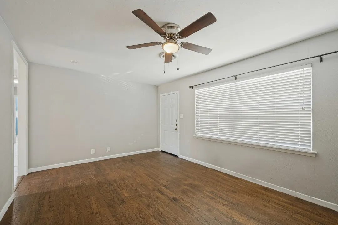 Single Family Residence For Rent in Tarrant County , 5301 Stanley Keller Road, Haltom City, Texas 76117, 3 Bedroom, 1 Bathroom, 2 Garage spaces, 1,008 Sqft, built in 1958, mls#21393400, Real Estate Agent in Haltom City, Homes For Rent in Tarrant county, Homes For Rent in Haltom City, Realtor in Haltom City Texas, Real Estate Brokerage Independent Realty Texas, Luminita Cordes Realtor