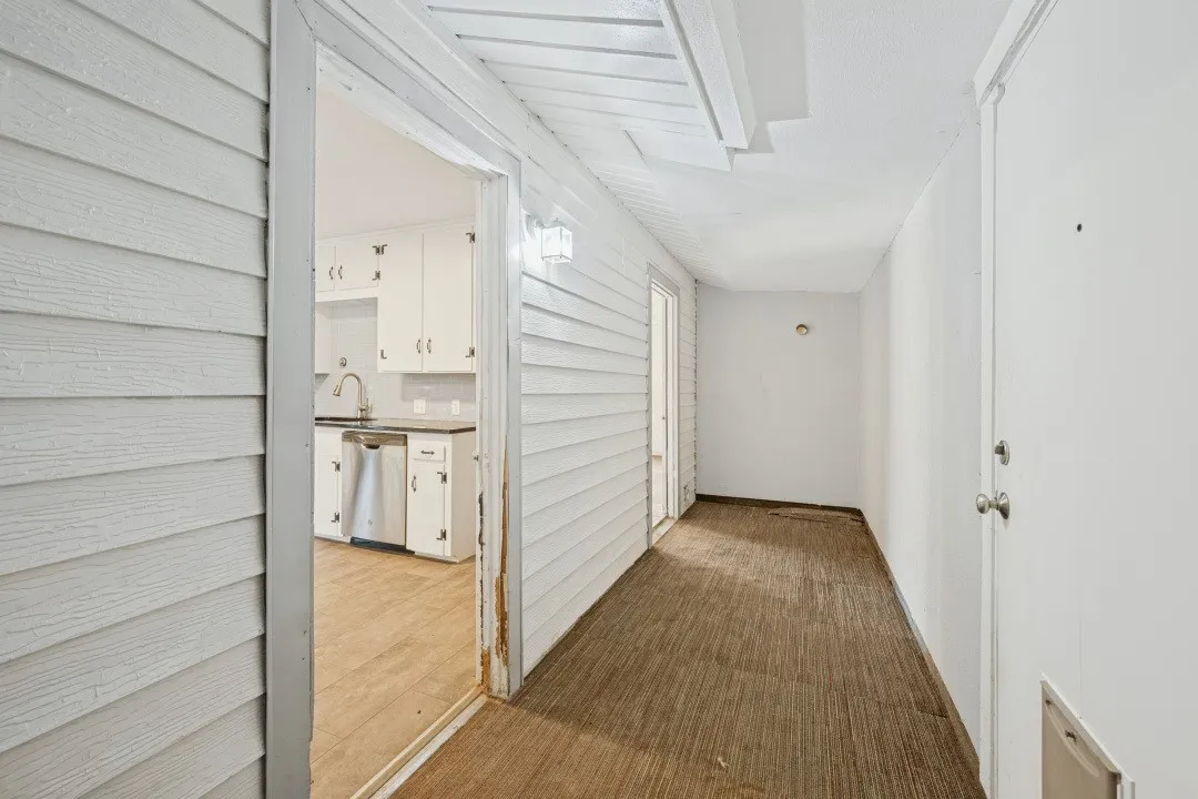 Single Family Residence For Rent in Tarrant County , 5301 Stanley Keller Road, Haltom City, Texas 76117, 3 Bedroom, 1 Bathroom, 2 Garage spaces, 1,008 Sqft, built in 1958, mls#21393400, Real Estate Agent in Haltom City, Homes For Rent in Tarrant county, Homes For Rent in Haltom City, Realtor in Haltom City Texas, Real Estate Brokerage Independent Realty Texas, Luminita Cordes Realtor