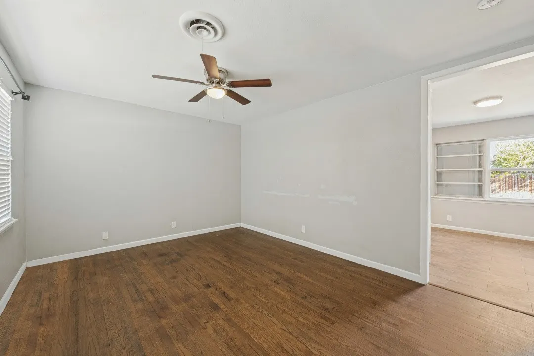Single Family Residence For Rent in Tarrant County , 5301 Stanley Keller Road, Haltom City, Texas 76117, 3 Bedroom, 1 Bathroom, 2 Garage spaces, 1,008 Sqft, built in 1958, mls#21393400, Real Estate Agent in Haltom City, Homes For Rent in Tarrant county, Homes For Rent in Haltom City, Realtor in Haltom City Texas, Real Estate Brokerage Independent Realty Texas, Luminita Cordes Realtor