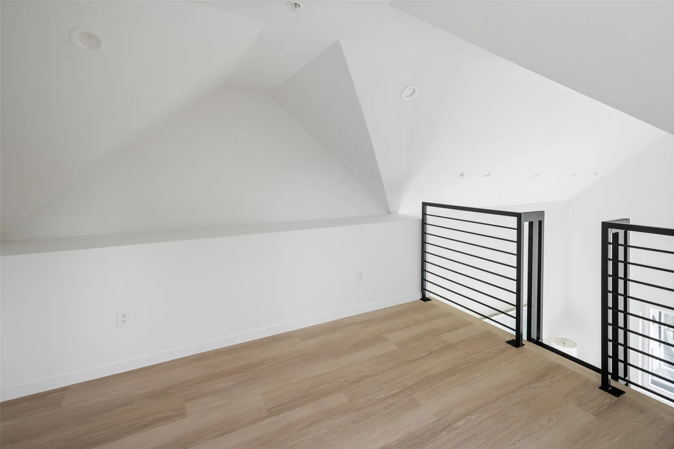 Condominium For Rent in Dallas County , 4811 Denton Drive 101, Dallas, Texas 75219, 3 Bedroom, 4 Bathroom, 2 Garage spaces, 1,712 Sqft, built in 2025, mls#21394505, Real Estate Agent in Dallas, Homes For Rent in Dallas county, Homes For Rent in Dallas, Realtor in Dallas Texas, Real Estate Brokerage Independent Realty Texas, Luminita Cordes Realtor
