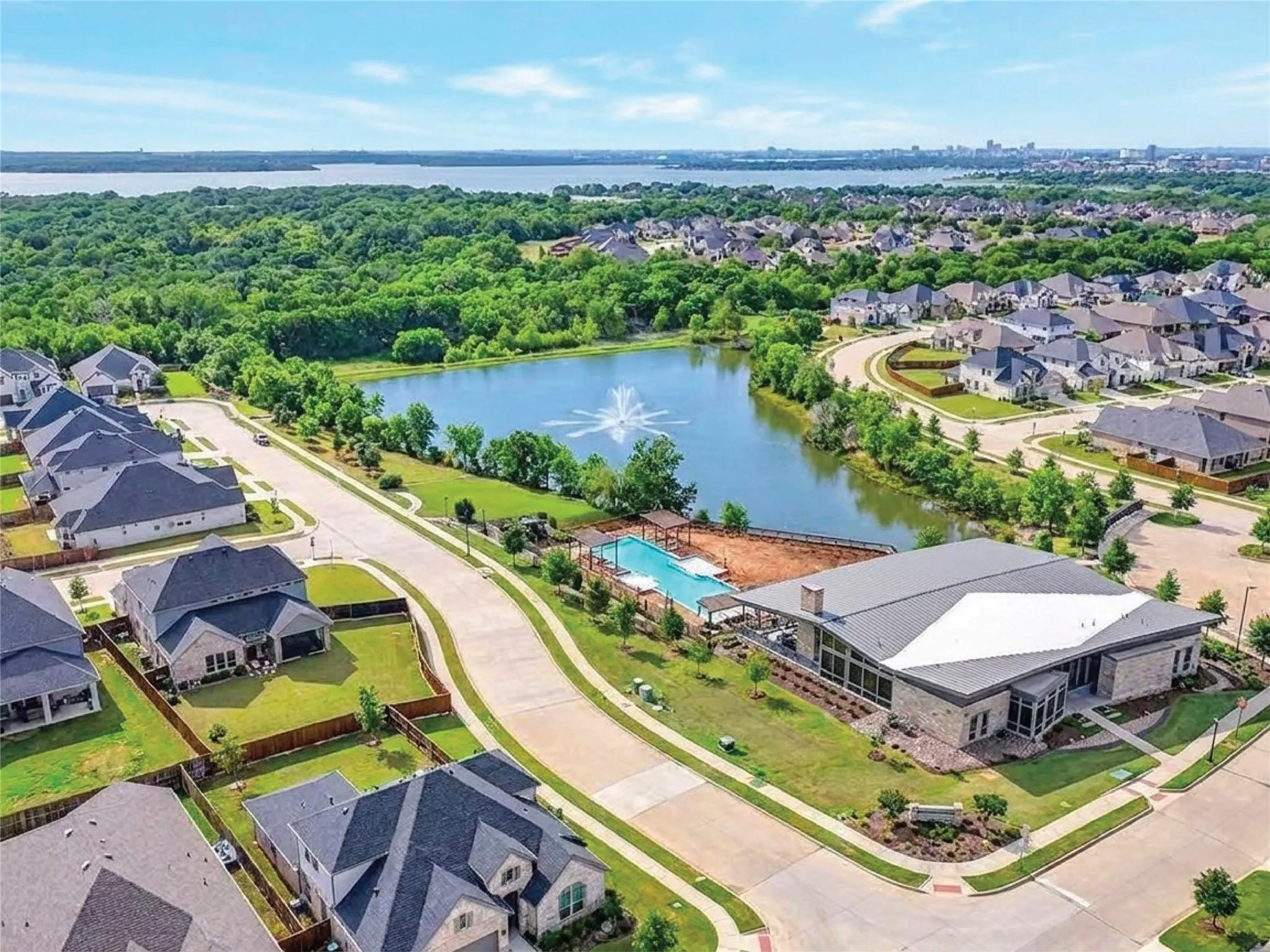 Single Family Residence For Rent in Denton County , 124 Savannah Lane, Oak Point, Texas 75068, 3 Bedroom, 2 Bathroom, 2 Garage spaces, 2,129 Sqft, built in 2021, mls#21394511, Real Estate Agent in Oak Point, Homes For Rent in Denton county, Homes For Rent in Oak Point, Realtor in Oak Point Texas, Real Estate Brokerage Independent Realty Texas, Luminita Cordes Realtor