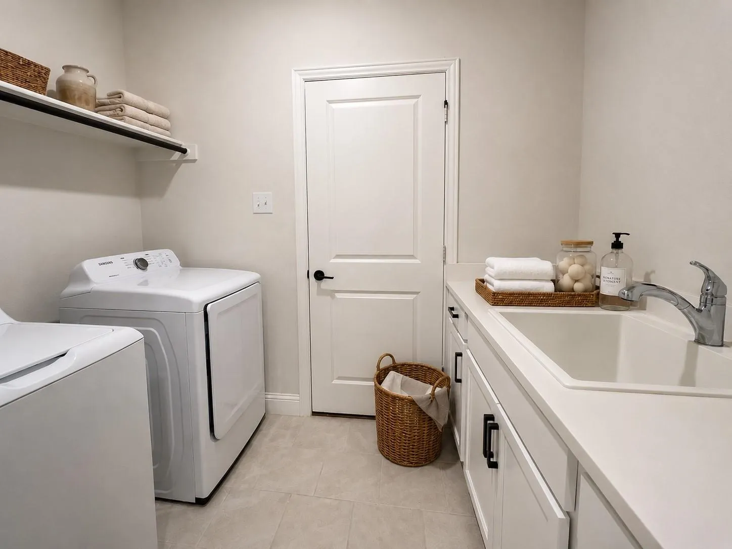 Single Family Residence For Rent in Denton County , 124 Savannah Lane, Oak Point, Texas 75068, 3 Bedroom, 2 Bathroom, 2 Garage spaces, 2,129 Sqft, built in 2021, mls#21394511, Real Estate Agent in Oak Point, Homes For Rent in Denton county, Homes For Rent in Oak Point, Realtor in Oak Point Texas, Real Estate Brokerage Independent Realty Texas, Luminita Cordes Realtor