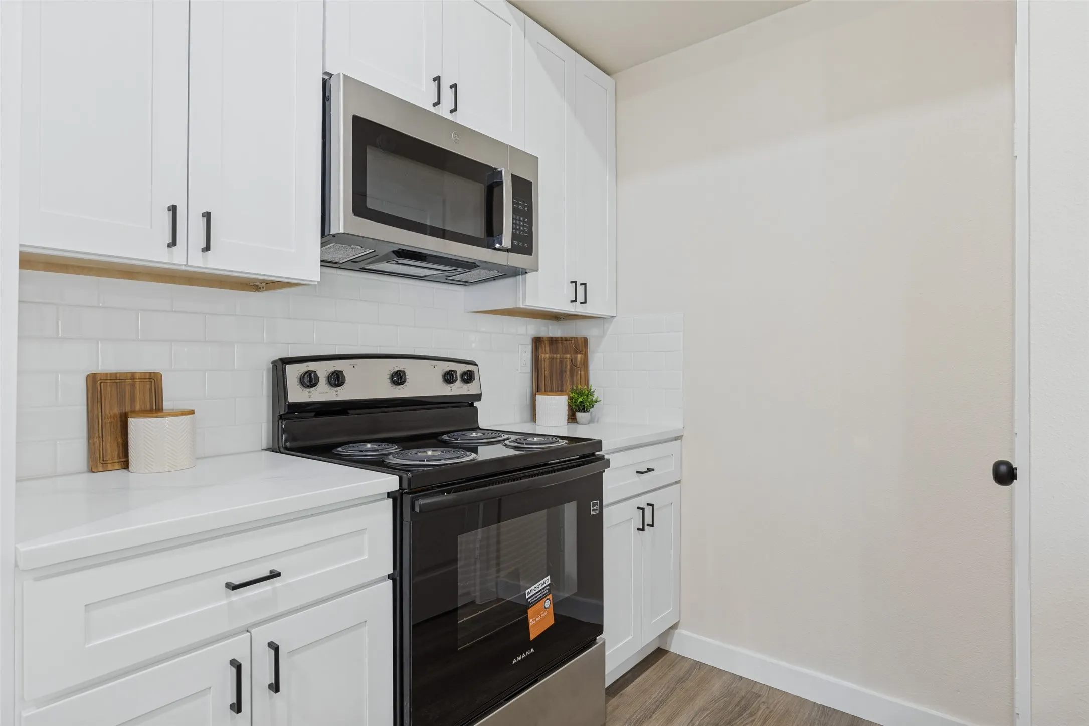 Single Family Residence For Sale in Dallas County , 9451 Culberson Street, Dallas, Texas 75227, 3 Bedroom, 2 Bathroom, Garage spaces, 1,366 Sqft, built in 1983, mls#21394518, Real Estate Agent in Dallas, Homes For Sale in Dallas county, Homes For Sale in Dallas, Realtor in Dallas Texas, Real Estate Brokerage Independent Realty Texas, Luminita Cordes Realtor