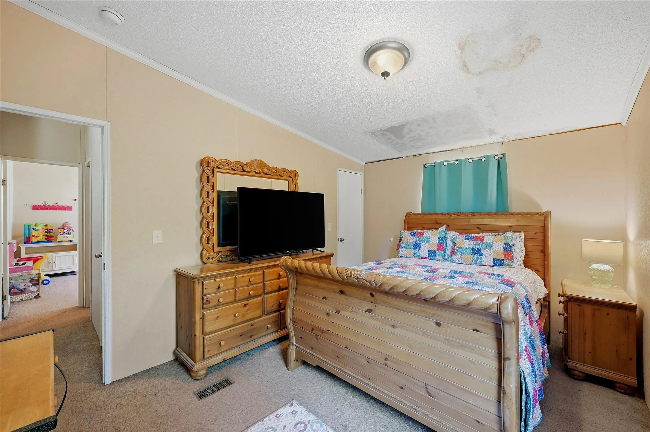 Mobile Home For Sale in Cooke County , 3539 County Road 265, Collinsville, Texas 76233, 4 Bedroom, 3 Bathroom, Garage spaces, 1,920 Sqft, built in 2010, mls#21394452, Real Estate Agent in Collinsville, Homes For Sale in Cooke county, Homes For Sale in Collinsville, Realtor in Collinsville Texas, Real Estate Brokerage Independent Realty Texas, Luminita Cordes Realtor