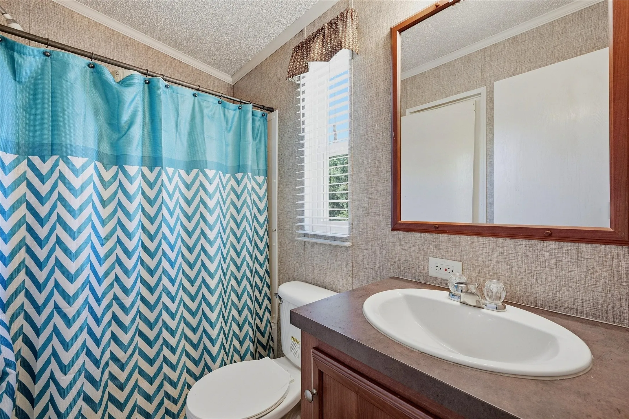 Mobile Home For Sale in Cooke County , 3539 County Road 265, Collinsville, Texas 76233, 4 Bedroom, 3 Bathroom, Garage spaces, 1,920 Sqft, built in 2010, mls#21394452, Real Estate Agent in Collinsville, Homes For Sale in Cooke county, Homes For Sale in Collinsville, Realtor in Collinsville Texas, Real Estate Brokerage Independent Realty Texas, Luminita Cordes Realtor
