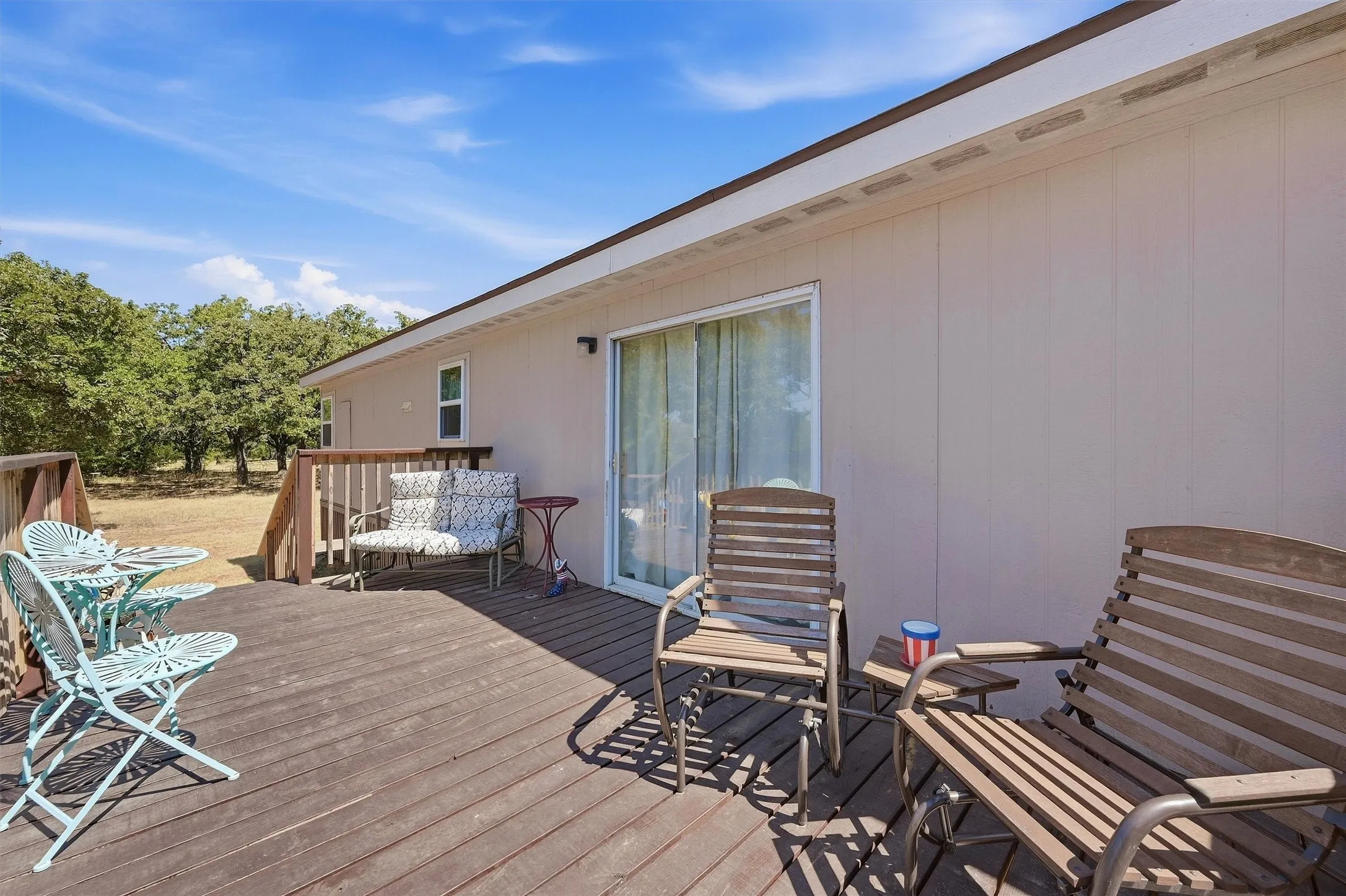 Mobile Home For Sale in Cooke County , 3539 County Road 265, Collinsville, Texas 76233, 4 Bedroom, 3 Bathroom, Garage spaces, 1,920 Sqft, built in 2010, mls#21394452, Real Estate Agent in Collinsville, Homes For Sale in Cooke county, Homes For Sale in Collinsville, Realtor in Collinsville Texas, Real Estate Brokerage Independent Realty Texas, Luminita Cordes Realtor