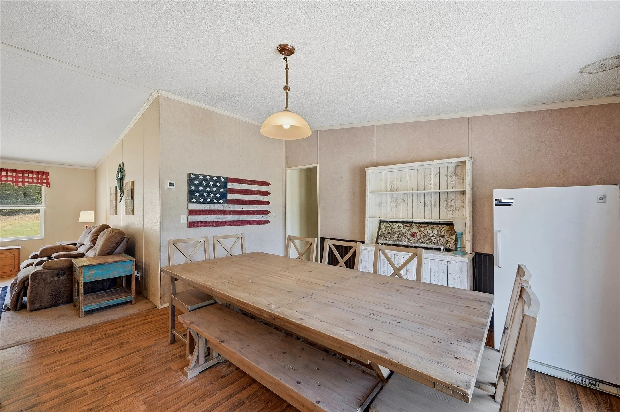 Mobile Home For Sale in Cooke County , 3539 County Road 265, Collinsville, Texas 76233, 4 Bedroom, 3 Bathroom, Garage spaces, 1,920 Sqft, built in 2010, mls#21394452, Real Estate Agent in Collinsville, Homes For Sale in Cooke county, Homes For Sale in Collinsville, Realtor in Collinsville Texas, Real Estate Brokerage Independent Realty Texas, Luminita Cordes Realtor