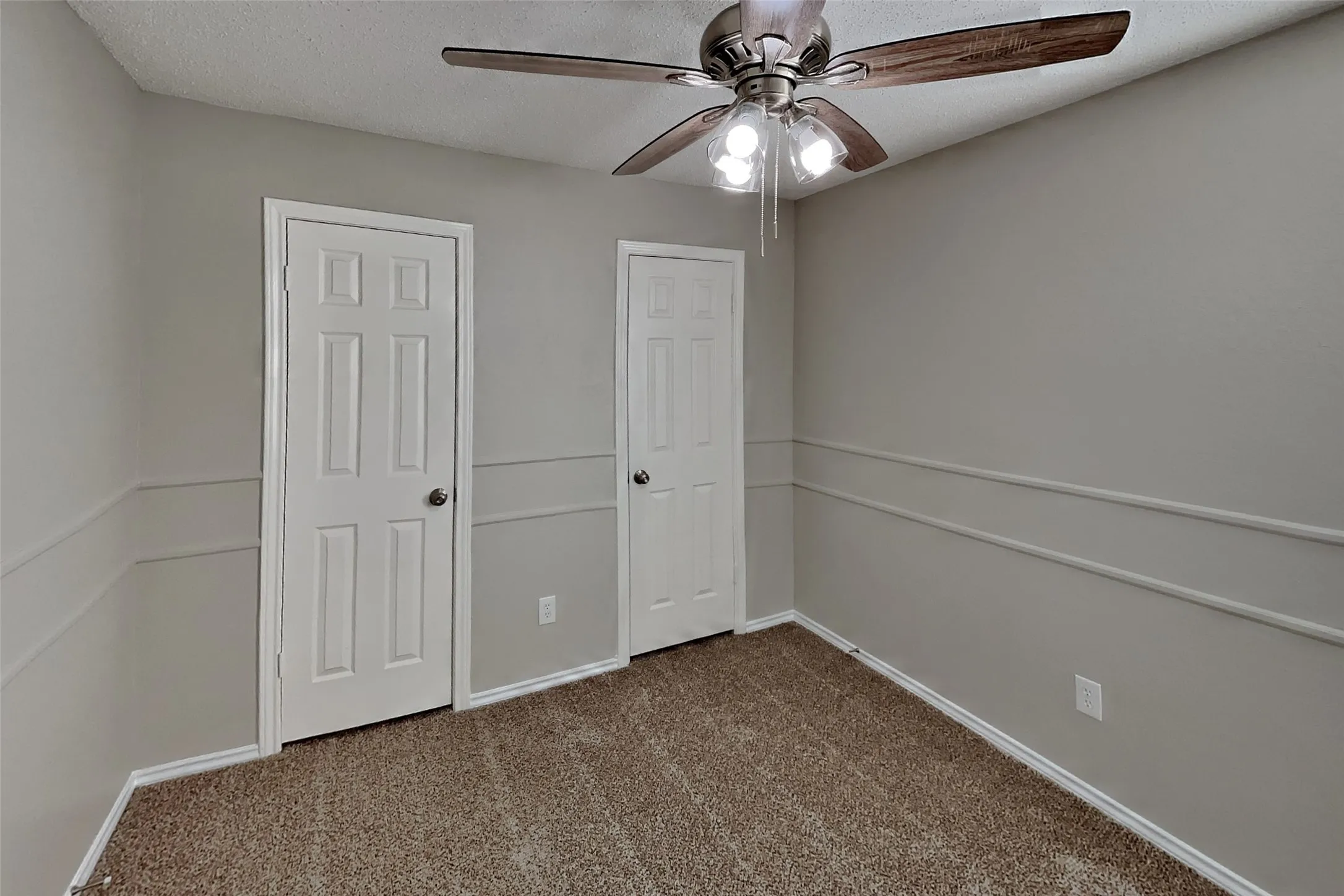 Single Family Residence For Rent in Collin County , 2308 Foothill Road, Mc Kinney, Texas 75072, 3 Bedroom, 3 Bathroom, 2 Garage spaces, 1,695 Sqft, built in 1988, mls#21394519, Real Estate Agent in Mc Kinney, Homes For Rent in Collin county, Homes For Rent in Mc Kinney, Realtor in Mc Kinney Texas, Real Estate Brokerage Independent Realty Texas, Luminita Cordes Realtor