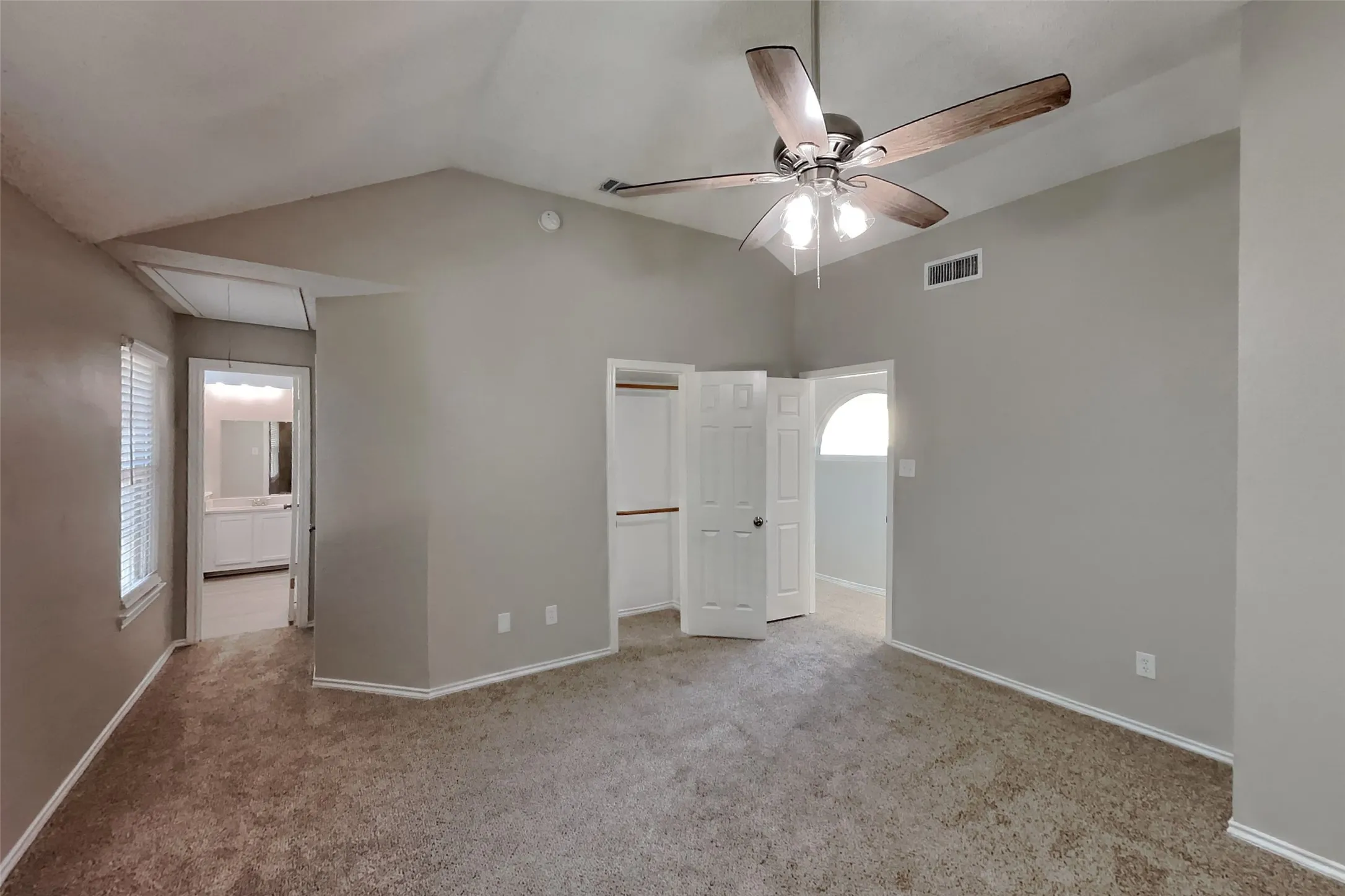 Single Family Residence For Rent in Collin County , 2308 Foothill Road, Mc Kinney, Texas 75072, 3 Bedroom, 3 Bathroom, 2 Garage spaces, 1,695 Sqft, built in 1988, mls#21394519, Real Estate Agent in Mc Kinney, Homes For Rent in Collin county, Homes For Rent in Mc Kinney, Realtor in Mc Kinney Texas, Real Estate Brokerage Independent Realty Texas, Luminita Cordes Realtor