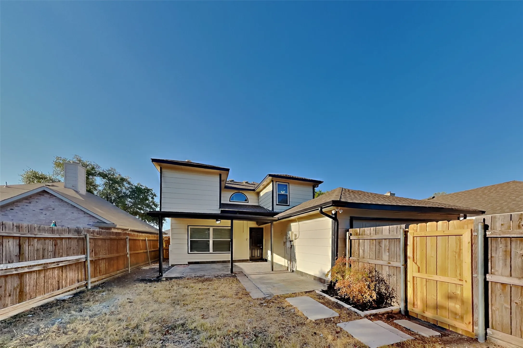 Single Family Residence For Rent in Collin County , 2308 Foothill Road, Mc Kinney, Texas 75072, 3 Bedroom, 3 Bathroom, 2 Garage spaces, 1,695 Sqft, built in 1988, mls#21394519, Real Estate Agent in Mc Kinney, Homes For Rent in Collin county, Homes For Rent in Mc Kinney, Realtor in Mc Kinney Texas, Real Estate Brokerage Independent Realty Texas, Luminita Cordes Realtor