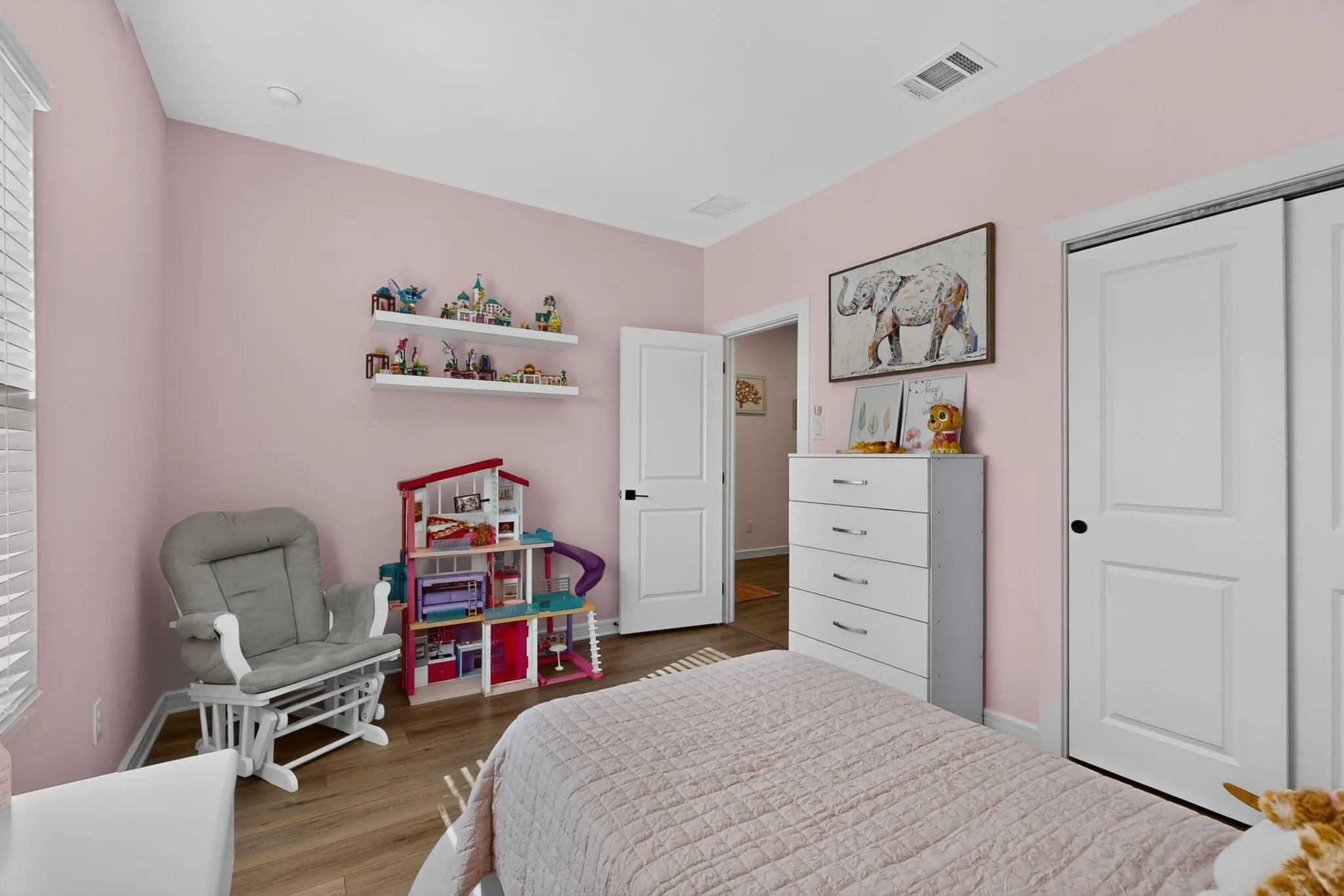 Single Family Residence For Sale in Dallas County , 2525 Tahoe Drive, Seagoville, Texas 75159, 4 Bedroom, 2 Bathroom, 2 Garage spaces, 1,810 Sqft, built in 2023, mls#21394501, Real Estate Agent in Seagoville, Homes For Sale in Dallas county, Homes For Sale in Seagoville, Realtor in Seagoville Texas, Real Estate Brokerage Independent Realty Texas, Luminita Cordes Realtor
