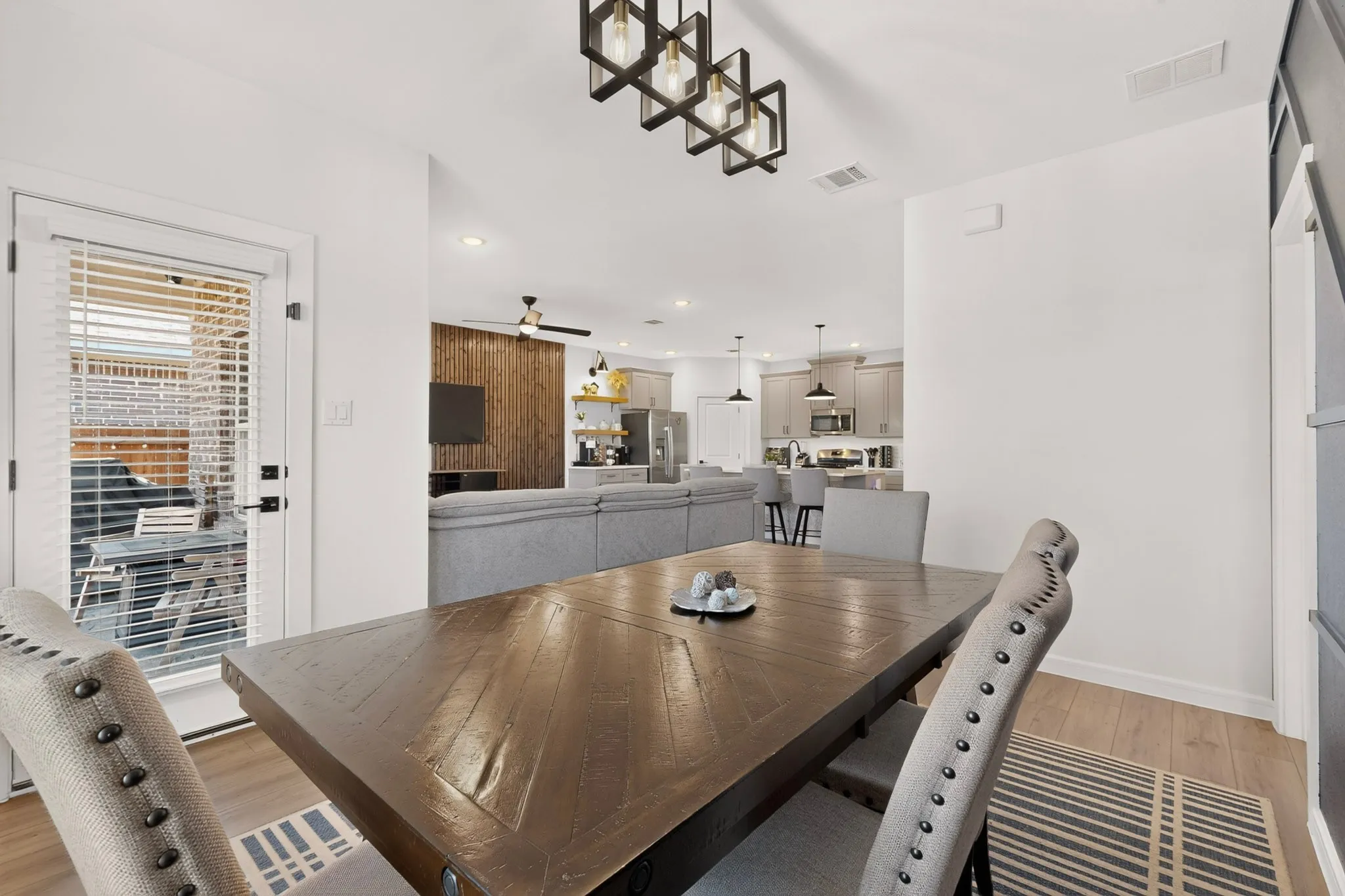 Single Family Residence For Sale in Dallas County , 2525 Tahoe Drive, Seagoville, Texas 75159, 4 Bedroom, 2 Bathroom, 2 Garage spaces, 1,810 Sqft, built in 2023, mls#21394501, Real Estate Agent in Seagoville, Homes For Sale in Dallas county, Homes For Sale in Seagoville, Realtor in Seagoville Texas, Real Estate Brokerage Independent Realty Texas, Luminita Cordes Realtor