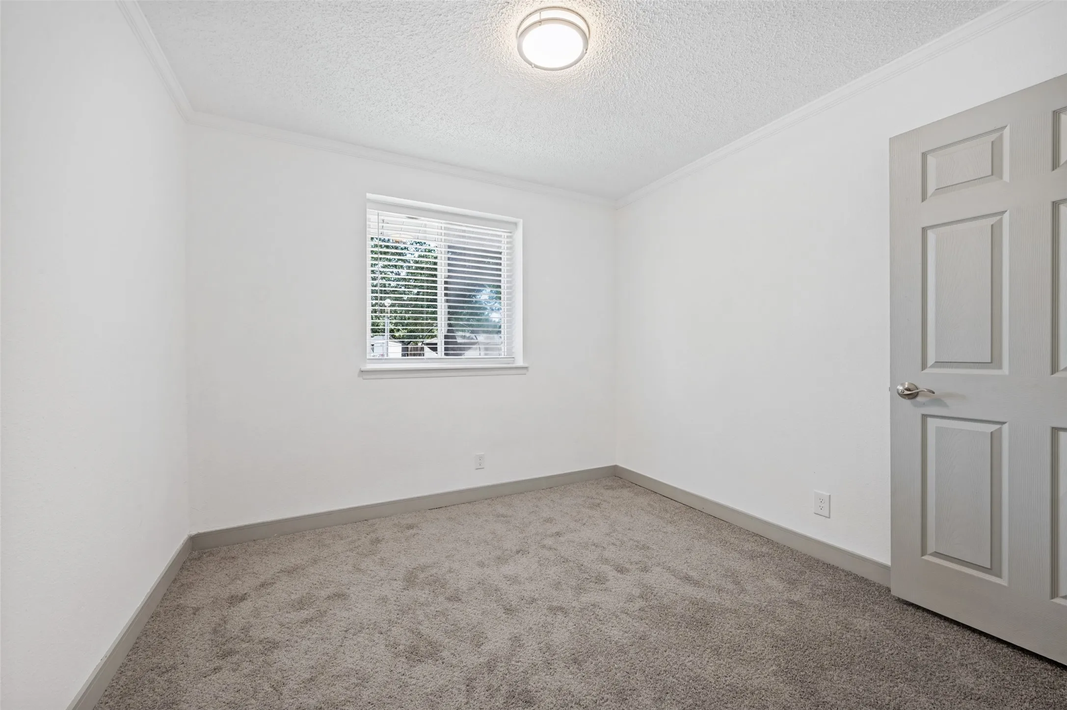 Single Family Residence For Sale in Dallas County , 3411 Ashcroft Court, Irving, Texas 75062, 3 Bedroom, 2 Bathroom, 2 Garage spaces, 1,268 Sqft, built in 1958, mls#21394528, Real Estate Agent in Irving, Homes For Sale in Dallas county, Homes For Sale in Irving, Realtor in Irving Texas, Real Estate Brokerage Independent Realty Texas, Luminita Cordes Realtor