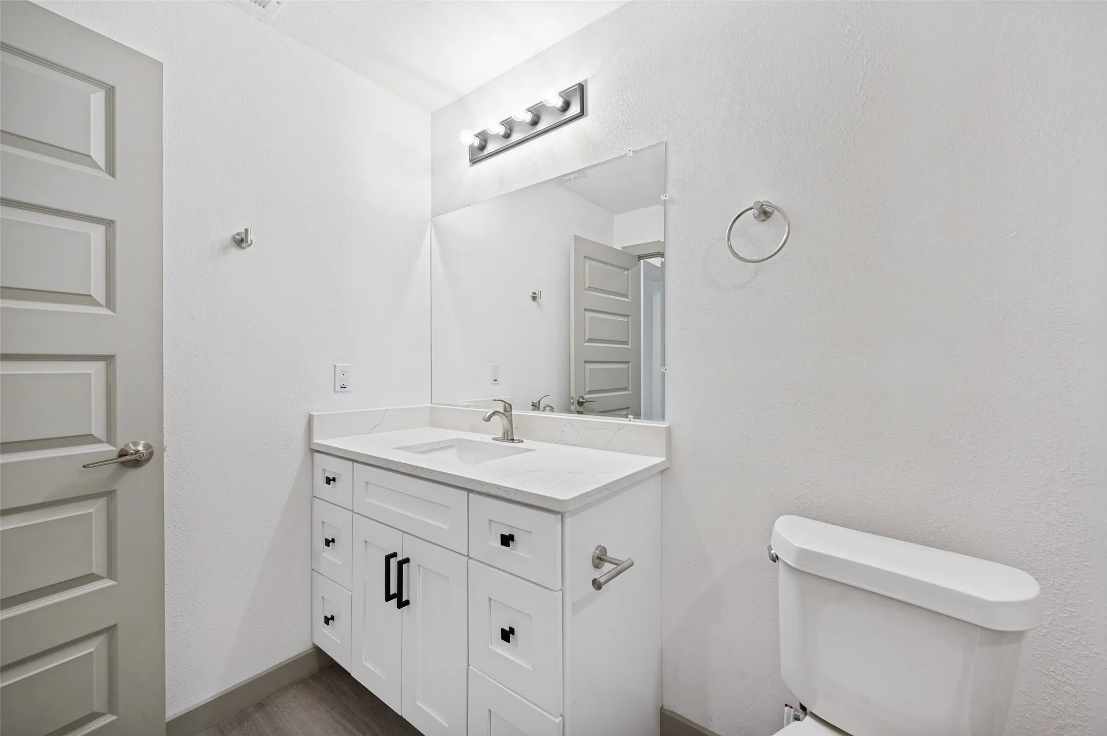 Single Family Residence For Sale in Dallas County , 3411 Ashcroft Court, Irving, Texas 75062, 3 Bedroom, 2 Bathroom, 2 Garage spaces, 1,268 Sqft, built in 1958, mls#21394528, Real Estate Agent in Irving, Homes For Sale in Dallas county, Homes For Sale in Irving, Realtor in Irving Texas, Real Estate Brokerage Independent Realty Texas, Luminita Cordes Realtor