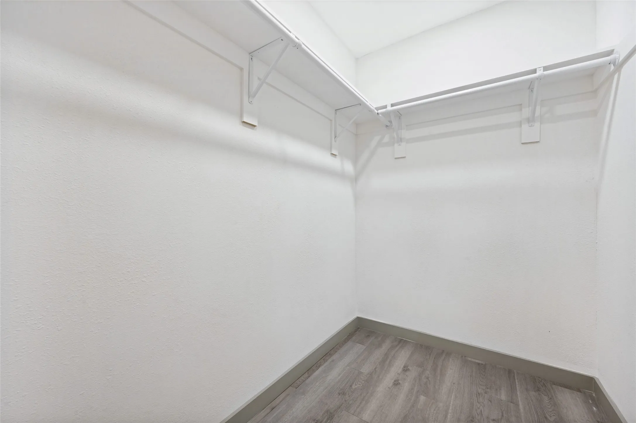 Single Family Residence For Sale in Dallas County , 3411 Ashcroft Court, Irving, Texas 75062, 3 Bedroom, 2 Bathroom, 2 Garage spaces, 1,268 Sqft, built in 1958, mls#21394528, Real Estate Agent in Irving, Homes For Sale in Dallas county, Homes For Sale in Irving, Realtor in Irving Texas, Real Estate Brokerage Independent Realty Texas, Luminita Cordes Realtor