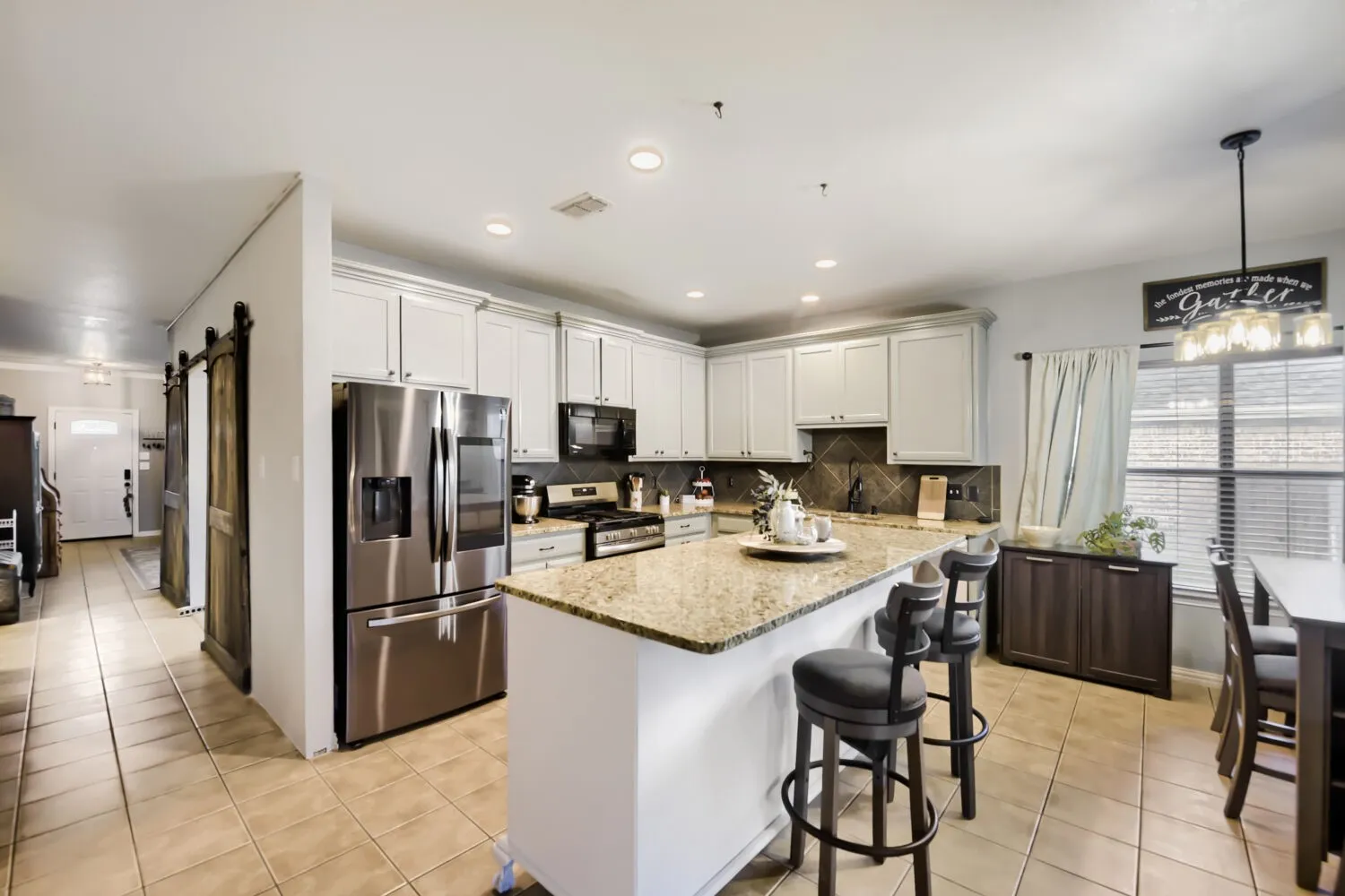 Single Family Residence For Rent in Denton County , 47 Kramer Lane, Sanger, Texas 76266, 4 Bedroom, 3 Bathroom, 2 Garage spaces, 2,468 Sqft, built in 2007, mls#21394540, Real Estate Agent in Sanger, Homes For Rent in Denton county, Homes For Rent in Sanger, Realtor in Sanger Texas, Real Estate Brokerage Independent Realty Texas, Luminita Cordes Realtor