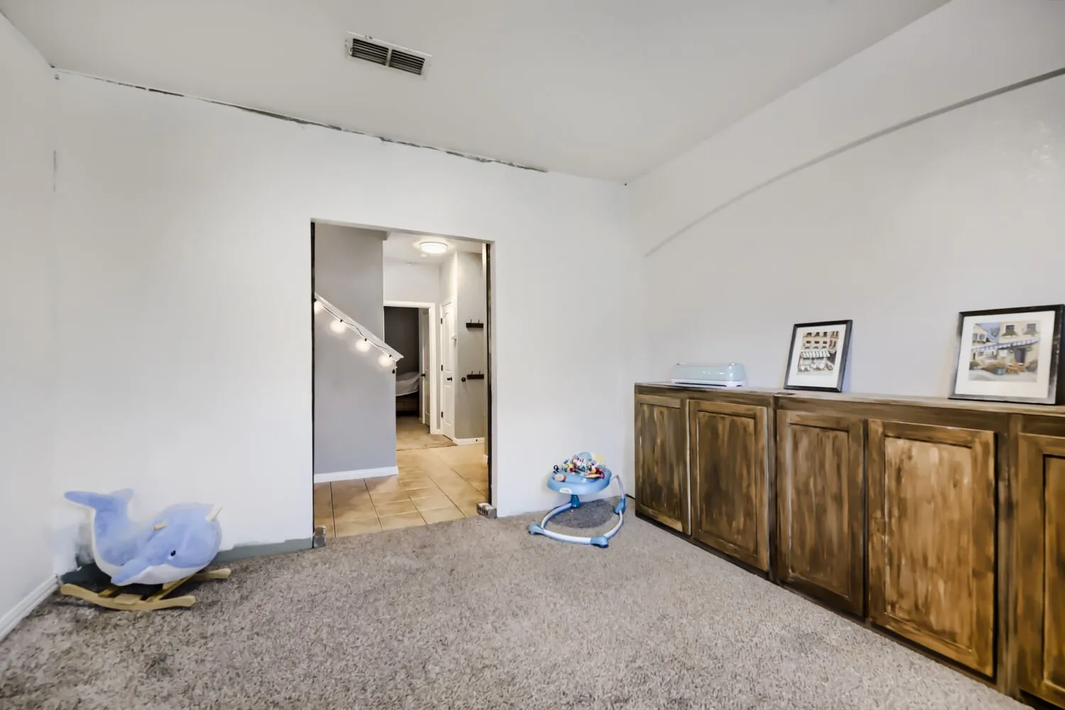 Single Family Residence For Rent in Denton County , 47 Kramer Lane, Sanger, Texas 76266, 4 Bedroom, 3 Bathroom, 2 Garage spaces, 2,468 Sqft, built in 2007, mls#21394540, Real Estate Agent in Sanger, Homes For Rent in Denton county, Homes For Rent in Sanger, Realtor in Sanger Texas, Real Estate Brokerage Independent Realty Texas, Luminita Cordes Realtor