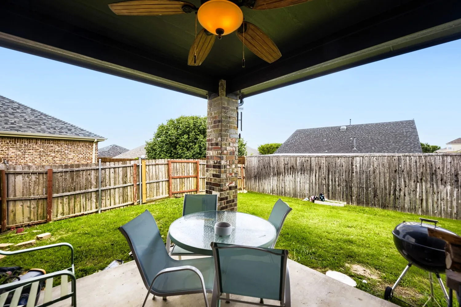Single Family Residence For Rent in Denton County , 47 Kramer Lane, Sanger, Texas 76266, 4 Bedroom, 3 Bathroom, 2 Garage spaces, 2,468 Sqft, built in 2007, mls#21394540, Real Estate Agent in Sanger, Homes For Rent in Denton county, Homes For Rent in Sanger, Realtor in Sanger Texas, Real Estate Brokerage Independent Realty Texas, Luminita Cordes Realtor