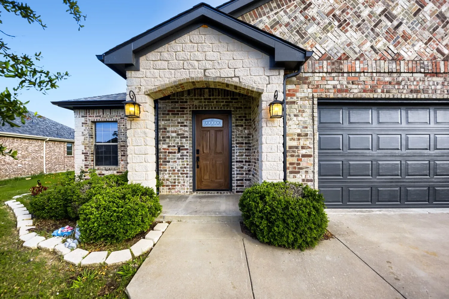 Single Family Residence For Rent in Denton County , 47 Kramer Lane, Sanger, Texas 76266, 4 Bedroom, 3 Bathroom, 2 Garage spaces, 2,468 Sqft, built in 2007, mls#21394540, Real Estate Agent in Sanger, Homes For Rent in Denton county, Homes For Rent in Sanger, Realtor in Sanger Texas, Real Estate Brokerage Independent Realty Texas, Luminita Cordes Realtor