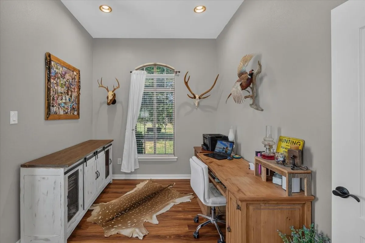 Single Family Residence For Sale in Parker County , 152 Savannah Drive, Weatherford, Texas 76087, 3 Bedroom, 2 Bathroom, 2 Garage spaces, 1,721 Sqft, built in 2004, mls#21394020, Real Estate Agent in Weatherford, Homes For Sale in Parker county, Homes For Sale in Weatherford, Realtor in Weatherford Texas, Real Estate Brokerage Independent Realty Texas, Luminita Cordes Realtor