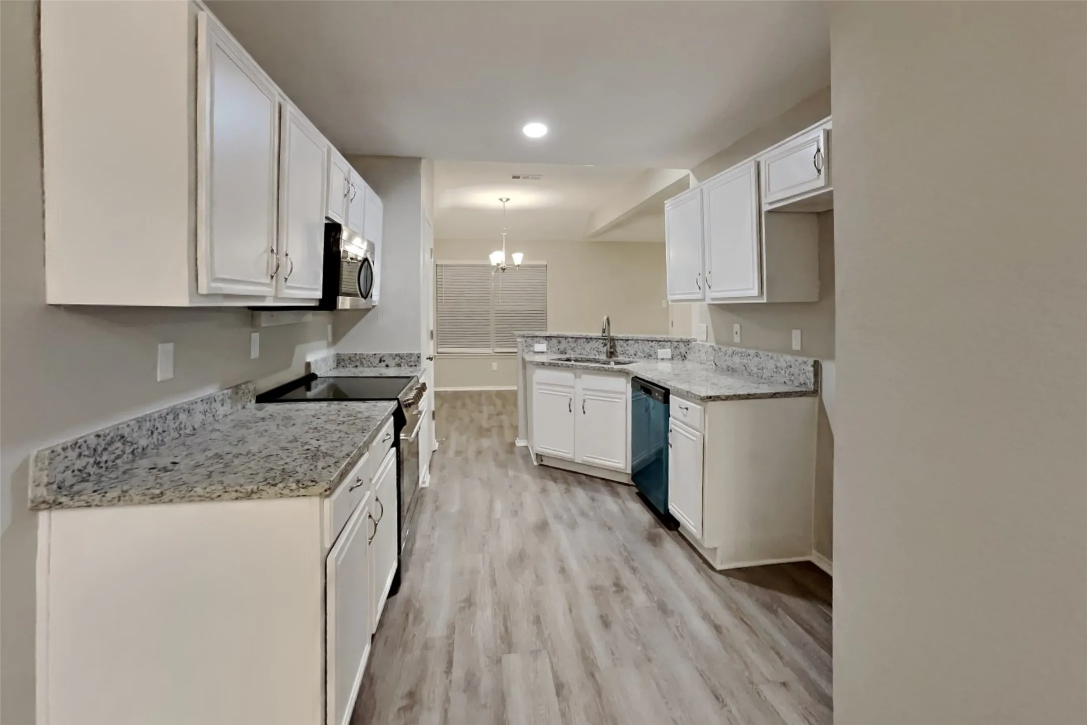 Single Family Residence For Rent in Dallas County , 7410 Airline Drive, Rowlett, Texas 75089, 3 Bedroom, 2 Bathroom, 2 Garage spaces, 1,444 Sqft, built in 1998, mls#21394548, Real Estate Agent in Rowlett, Homes For Rent in Dallas county, Homes For Rent in Rowlett, Realtor in Rowlett Texas, Real Estate Brokerage Independent Realty Texas, Luminita Cordes Realtor