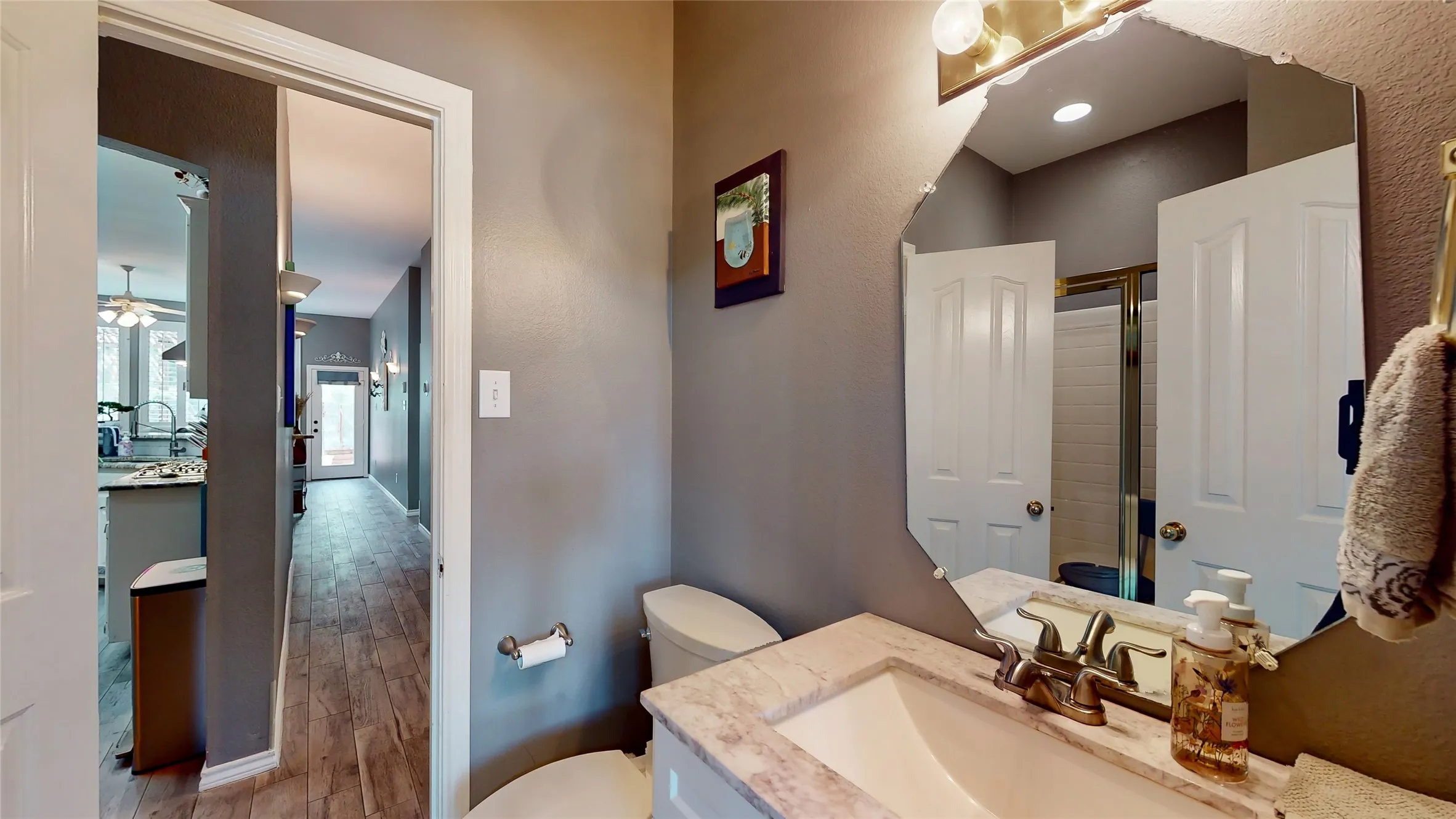 Single Family Residence For Sale in Tarrant County , 5829 Echo Bluff Drive, Haltom City, Texas 76137, 4 Bedroom, 3 Bathroom, 2 Garage spaces, 2,308 Sqft, built in 1996, mls#21393365, Real Estate Agent in Haltom City, Homes For Sale in Tarrant county, Homes For Sale in Haltom City, Realtor in Haltom City Texas, Real Estate Brokerage Independent Realty Texas, Luminita Cordes Realtor