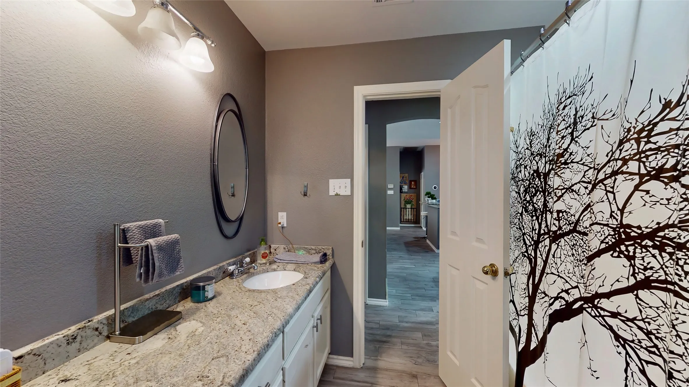 Single Family Residence For Sale in Tarrant County , 5829 Echo Bluff Drive, Haltom City, Texas 76137, 4 Bedroom, 3 Bathroom, 2 Garage spaces, 2,308 Sqft, built in 1996, mls#21393365, Real Estate Agent in Haltom City, Homes For Sale in Tarrant county, Homes For Sale in Haltom City, Realtor in Haltom City Texas, Real Estate Brokerage Independent Realty Texas, Luminita Cordes Realtor