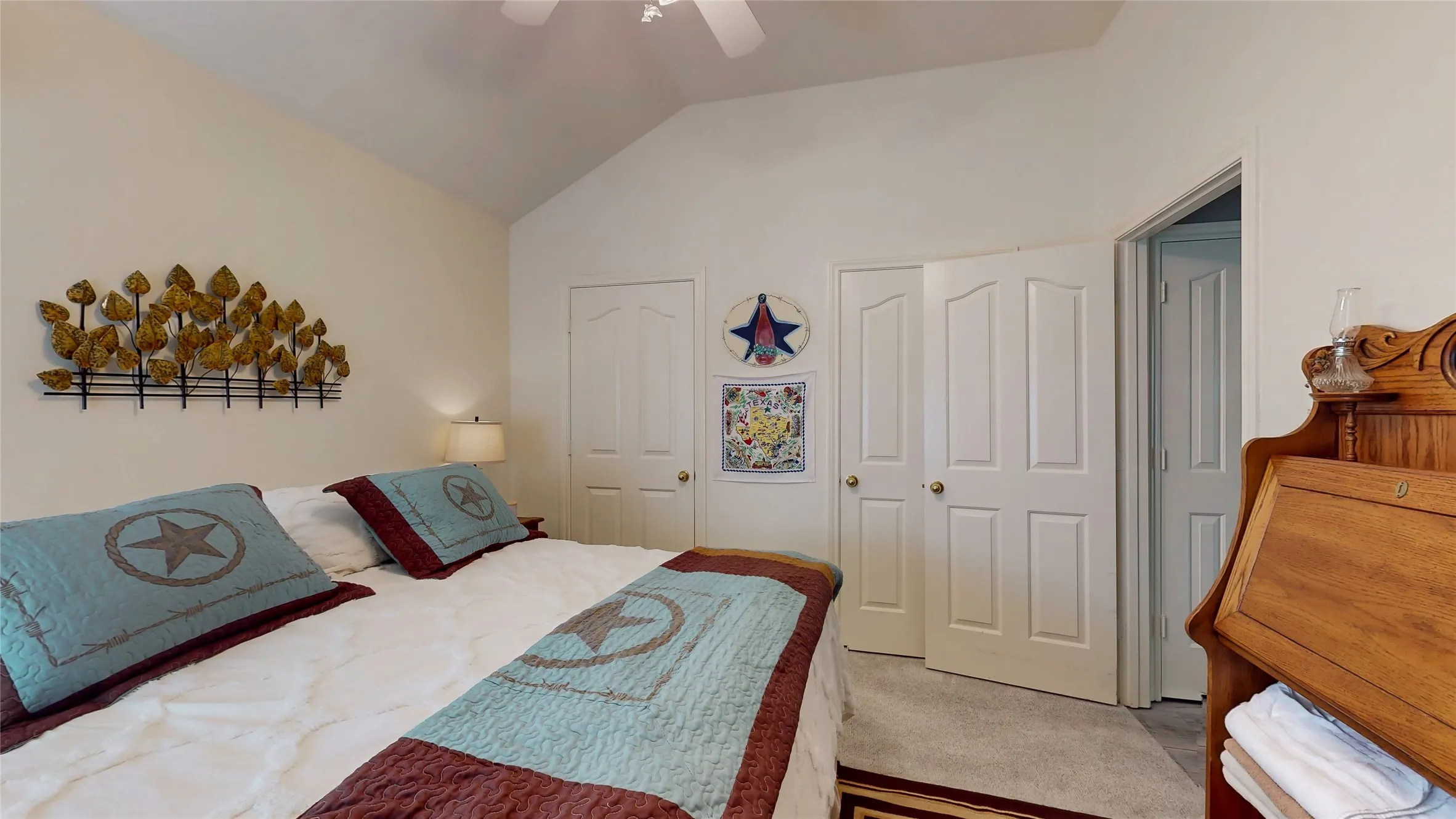 Single Family Residence For Sale in Tarrant County , 5829 Echo Bluff Drive, Haltom City, Texas 76137, 4 Bedroom, 3 Bathroom, 2 Garage spaces, 2,308 Sqft, built in 1996, mls#21393365, Real Estate Agent in Haltom City, Homes For Sale in Tarrant county, Homes For Sale in Haltom City, Realtor in Haltom City Texas, Real Estate Brokerage Independent Realty Texas, Luminita Cordes Realtor