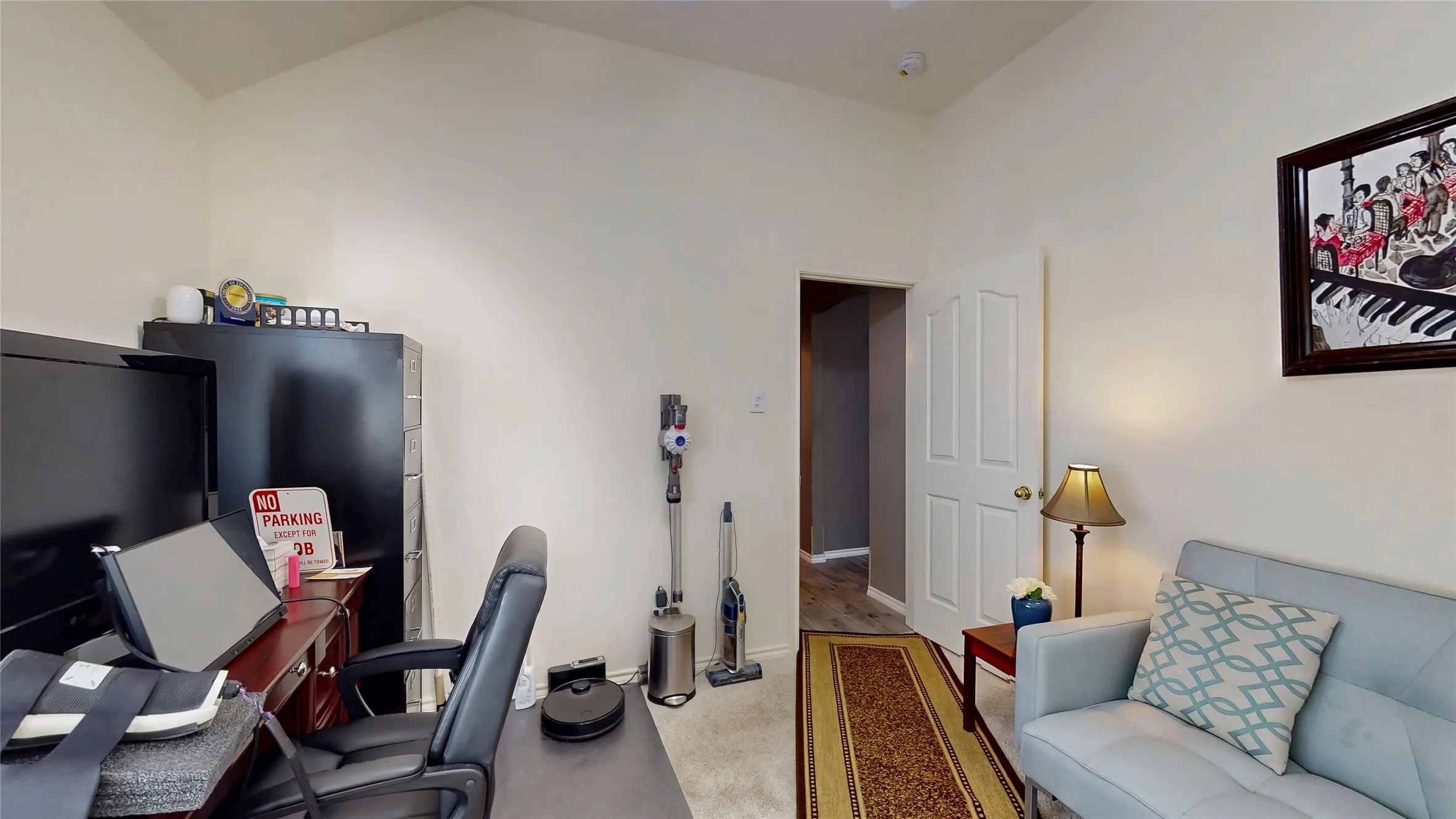 Single Family Residence For Sale in Tarrant County , 5829 Echo Bluff Drive, Haltom City, Texas 76137, 4 Bedroom, 3 Bathroom, 2 Garage spaces, 2,308 Sqft, built in 1996, mls#21393365, Real Estate Agent in Haltom City, Homes For Sale in Tarrant county, Homes For Sale in Haltom City, Realtor in Haltom City Texas, Real Estate Brokerage Independent Realty Texas, Luminita Cordes Realtor