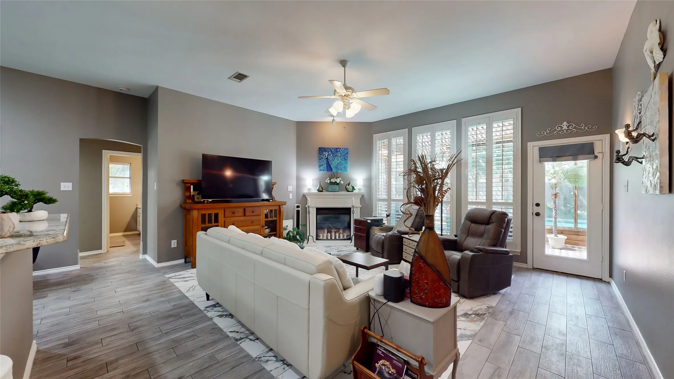 Single Family Residence For Sale in Tarrant County , 5829 Echo Bluff Drive, Haltom City, Texas 76137, 4 Bedroom, 3 Bathroom, 2 Garage spaces, 2,308 Sqft, built in 1996, mls#21393365, Real Estate Agent in Haltom City, Homes For Sale in Tarrant county, Homes For Sale in Haltom City, Realtor in Haltom City Texas, Real Estate Brokerage Independent Realty Texas, Luminita Cordes Realtor