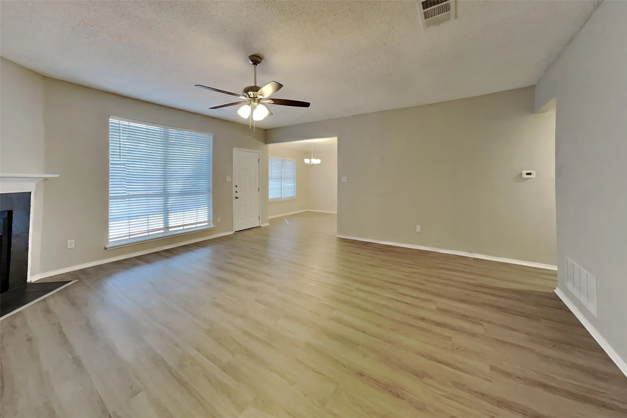 Single Family Residence For Rent in Tarrant County , 5515 Royal Meadow Lane, Arlington, Texas 76017, 3 Bedroom, 2 Bathroom, 2 Garage spaces, 2,146 Sqft, built in 1993, mls#21394554, Real Estate Agent in Arlington, Homes For Rent in Tarrant county, Homes For Rent in Arlington, Realtor in Arlington Texas, Real Estate Brokerage Independent Realty Texas, Luminita Cordes Realtor