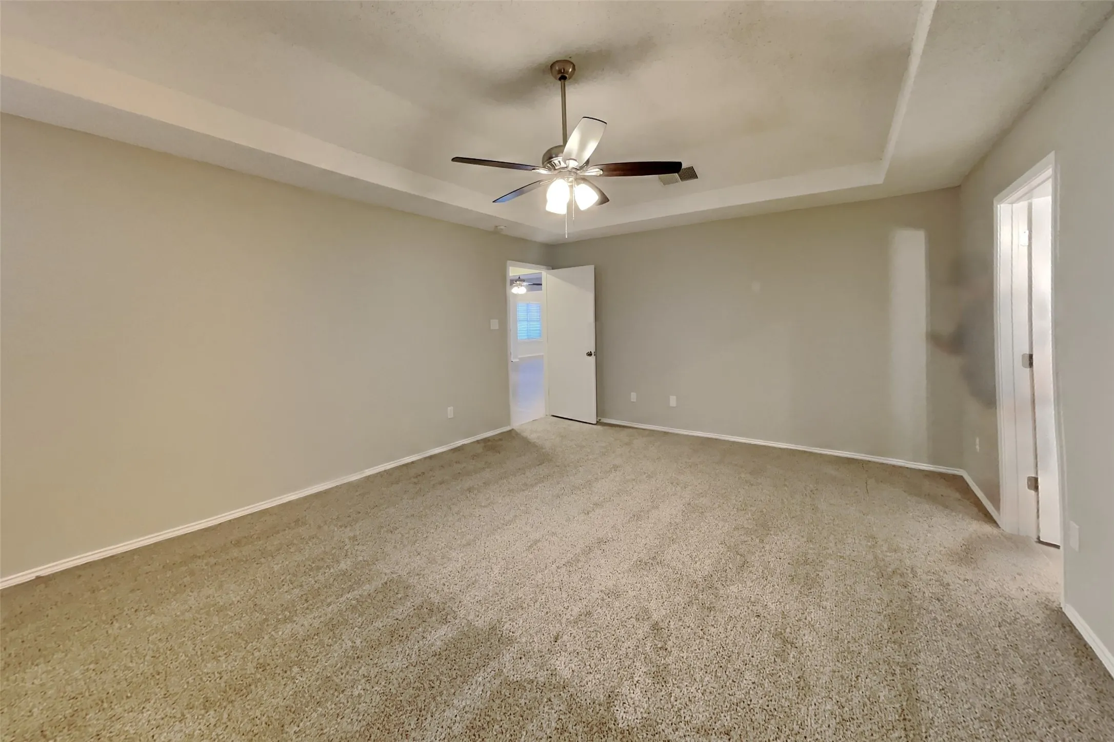 Single Family Residence For Rent in Tarrant County , 5515 Royal Meadow Lane, Arlington, Texas 76017, 3 Bedroom, 2 Bathroom, 2 Garage spaces, 2,146 Sqft, built in 1993, mls#21394554, Real Estate Agent in Arlington, Homes For Rent in Tarrant county, Homes For Rent in Arlington, Realtor in Arlington Texas, Real Estate Brokerage Independent Realty Texas, Luminita Cordes Realtor