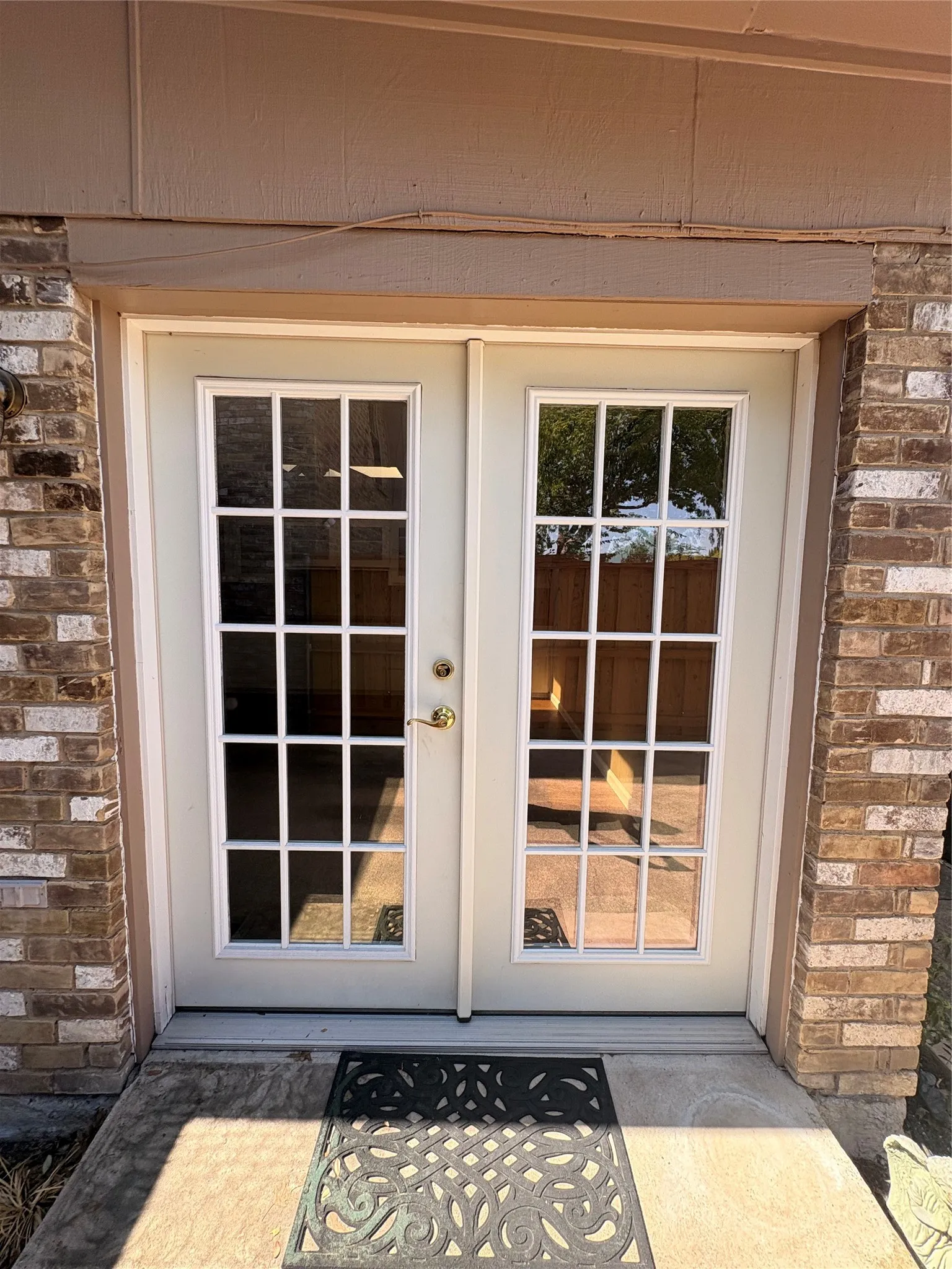 Townhouse For Sale in Dallas County , 10727 Sandpiper Lane 22, Dallas, Texas 75230, 2 Bedroom, 2 Bathroom, Garage spaces, 1,450 Sqft, built in 1972, mls#21384316, Real Estate Agent in Dallas, Homes For Sale in Dallas county, Homes For Sale in Dallas, Realtor in Dallas Texas, Real Estate Brokerage Independent Realty Texas, Luminita Cordes Realtor