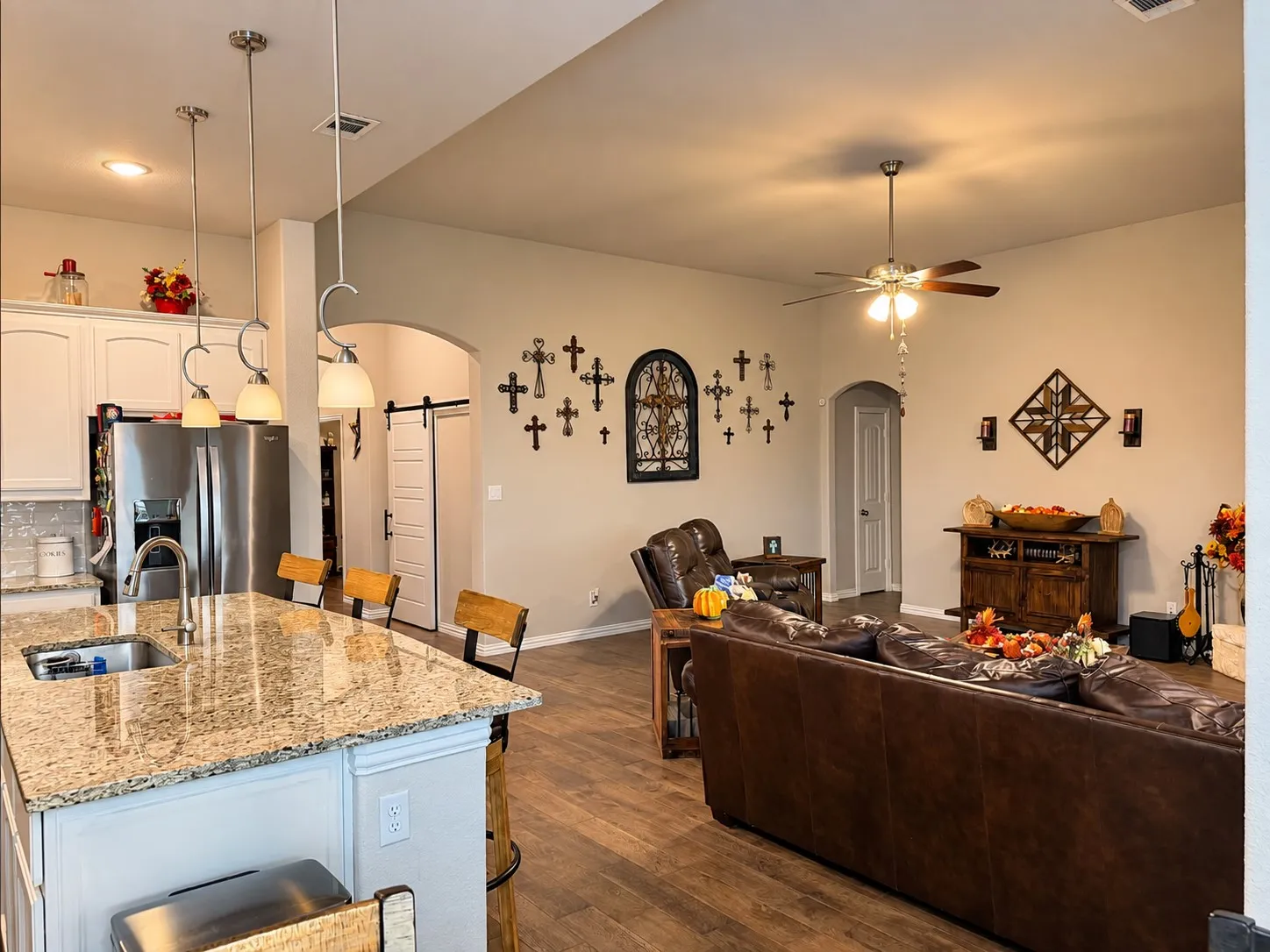 Single Family Residence For Sale in Denton County , 13539 Metz Road, Sanger, Texas 76266, 4 Bedroom, 3 Bathroom, 3 Garage spaces, 2,548 Sqft, built in 2021, mls#21392555, Real Estate Agent in Sanger, Homes For Sale in Denton county, Homes For Sale in Sanger, Realtor in Sanger Texas, Real Estate Brokerage Independent Realty Texas, Luminita Cordes Realtor